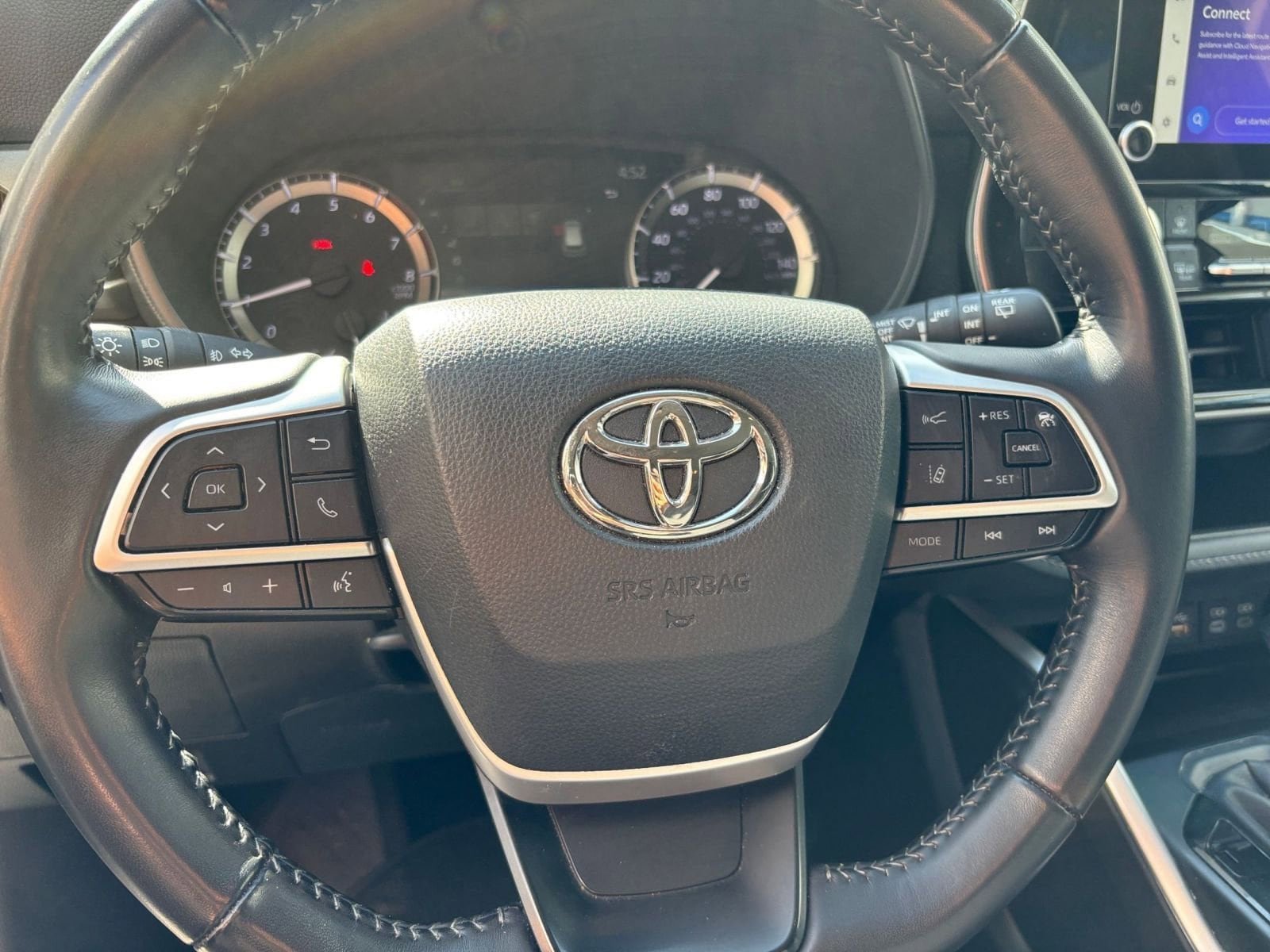 Thumbnail: 2025 Toyota Highlander - 29