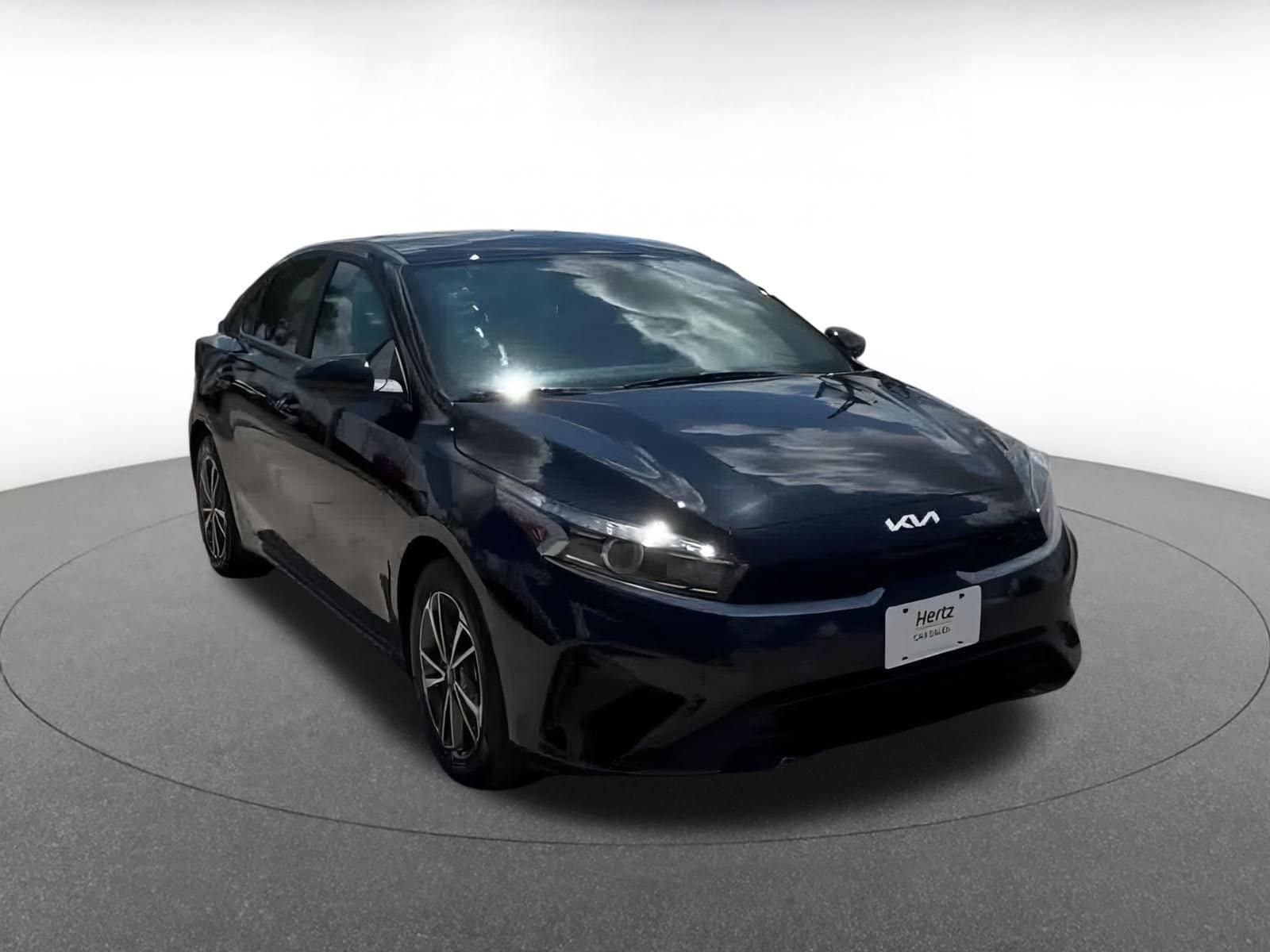 Thumbnail: 2024 Kia Forte - 3