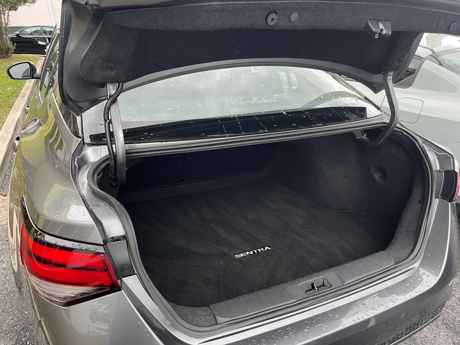 Thumbnail: 2025 Nissan Sentra - 31