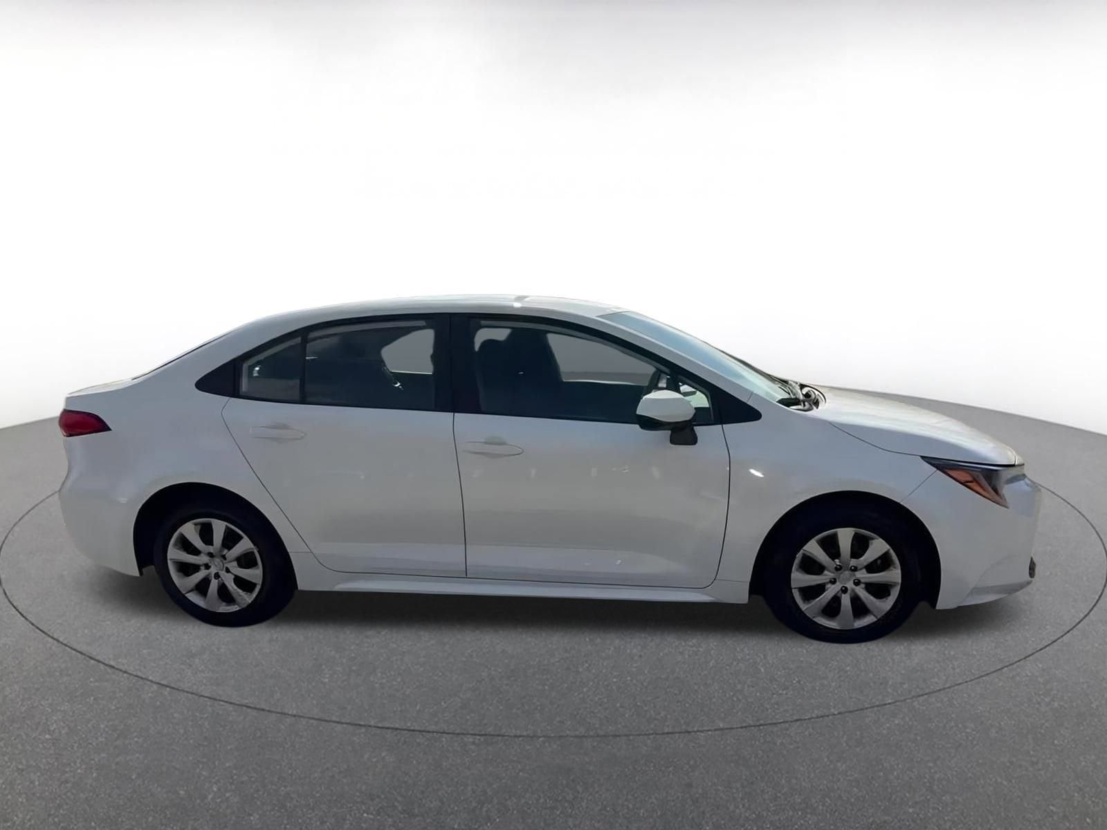 Thumbnail: 2025 Toyota Corolla - 15