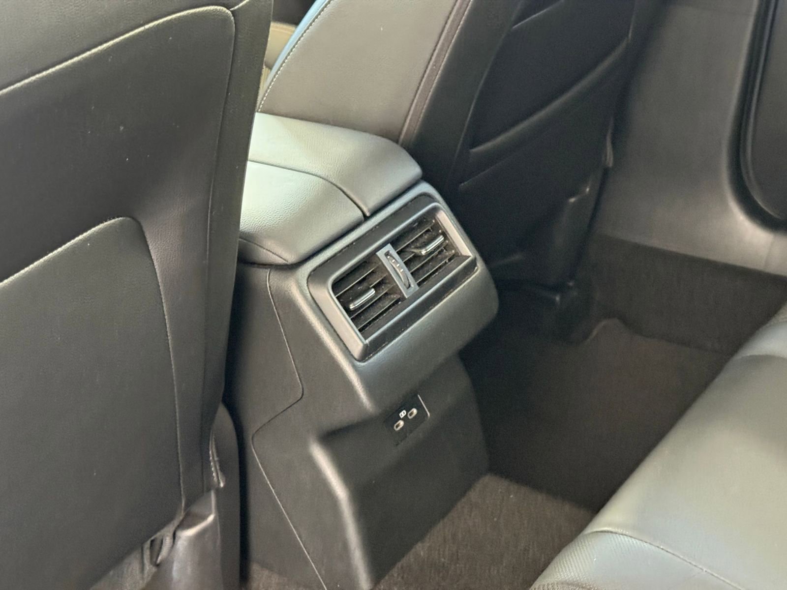 Thumbnail: 2025 Mazda CX-50 - 25