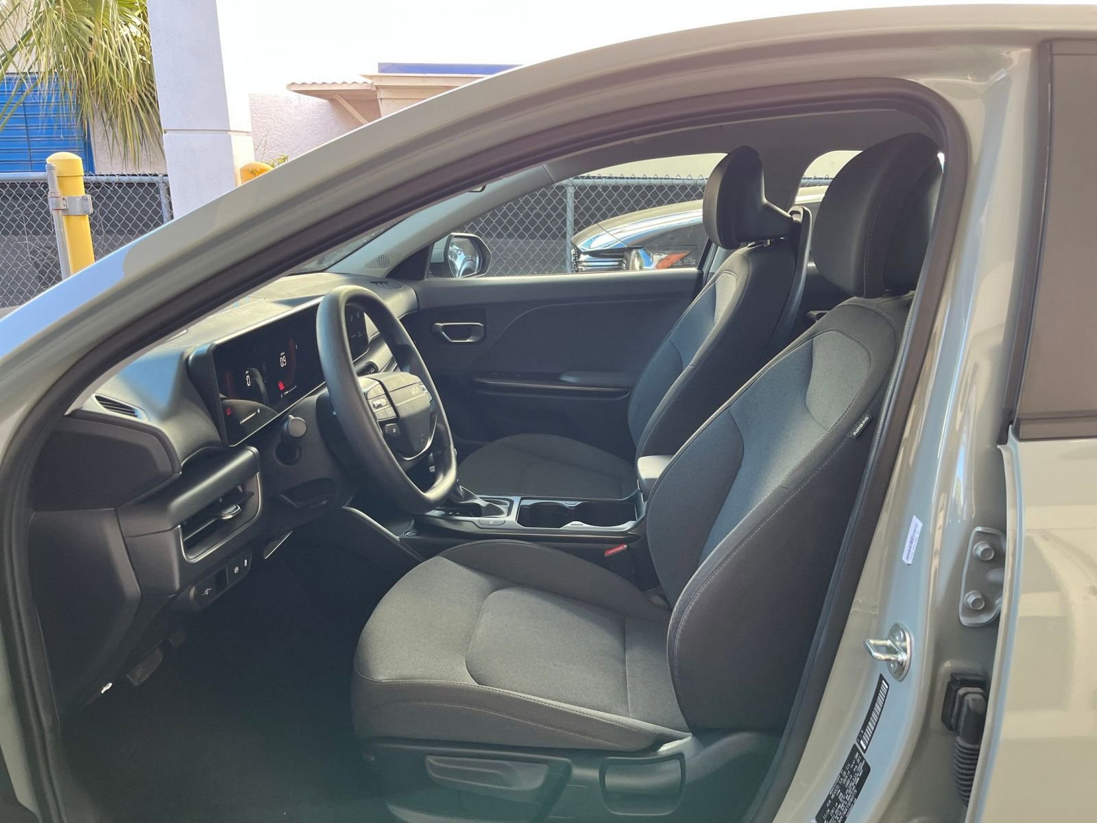 Thumbnail: 2025 Kia K4 - 28