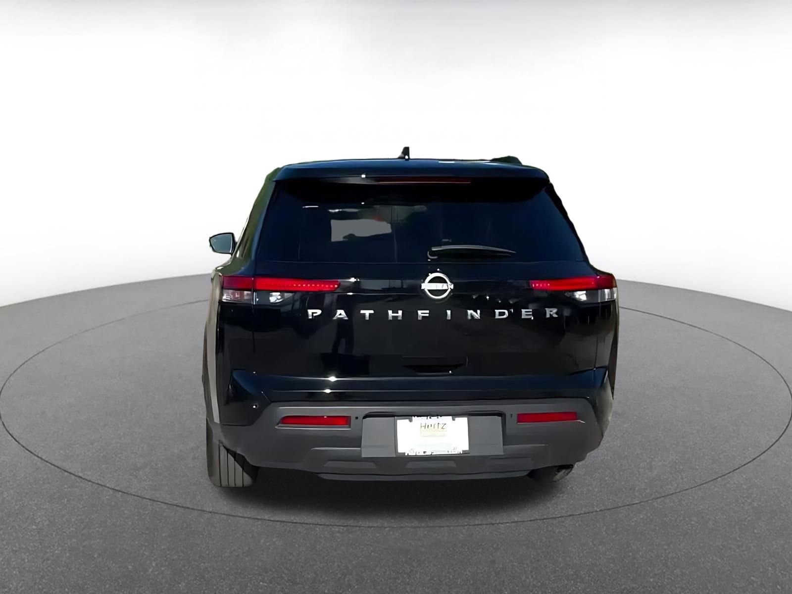 Thumbnail: 2025 Nissan Pathfinder - 12