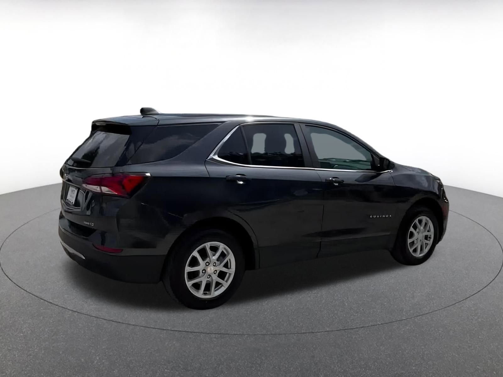 Thumbnail: 2023 Chevrolet Equinox - 13