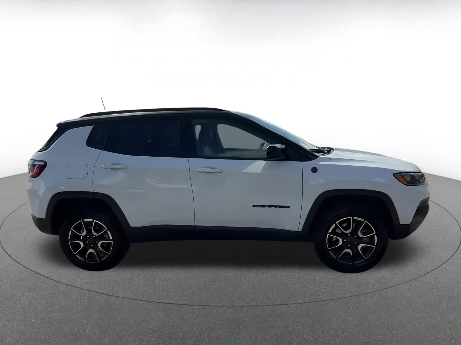 Thumbnail: 2025 Jeep Compass - 14