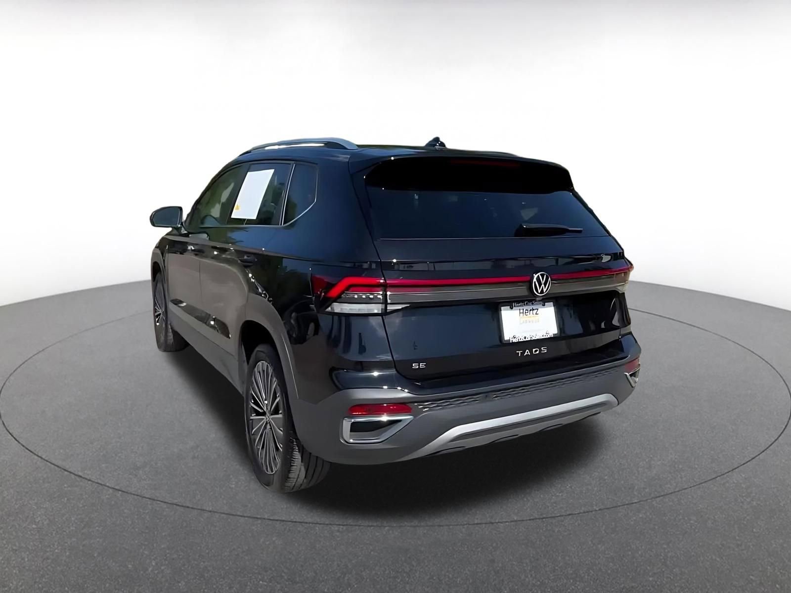 Thumbnail: 2025 Volkswagen Taos - 10