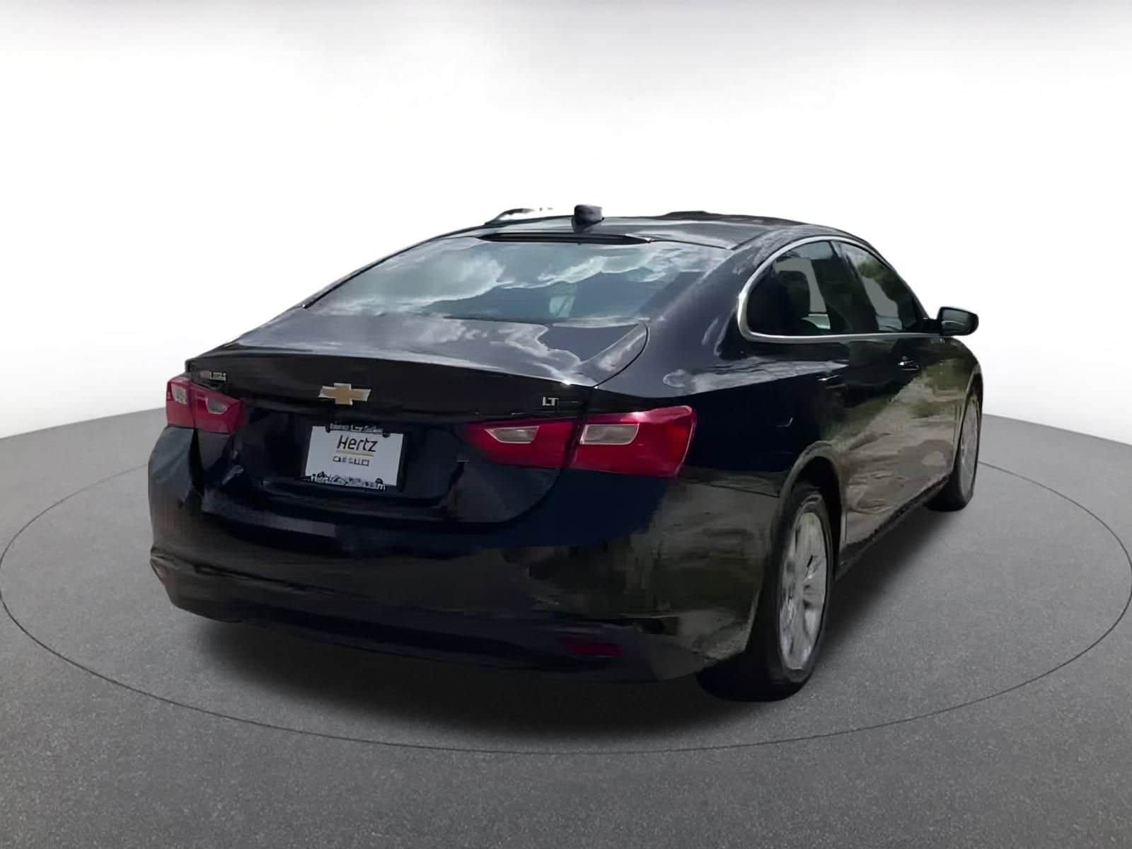 Thumbnail: 2023 Chevrolet Malibu - 15