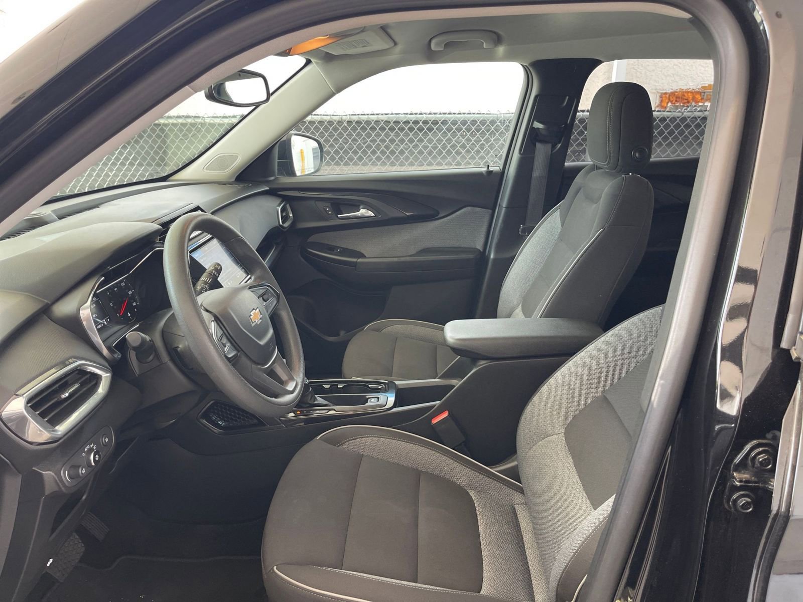 Thumbnail: 2023 Chevrolet TrailBlazer - 27