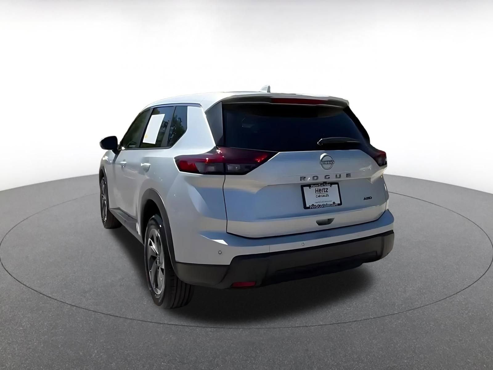 Thumbnail: 2025 Nissan Rogue - 11