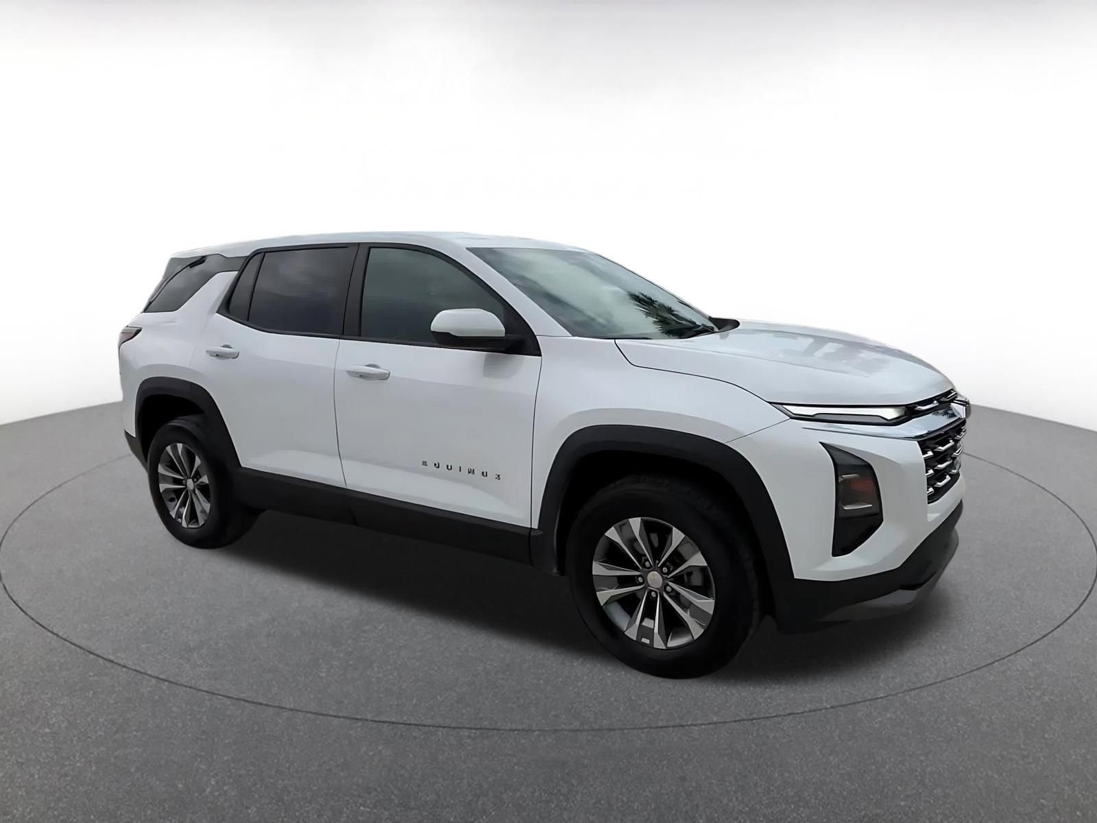 Thumbnail: 2025 Chevrolet Equinox - 2