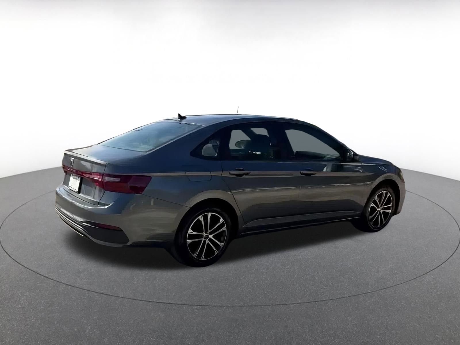 Thumbnail: 2025 Volkswagen Jetta - 14