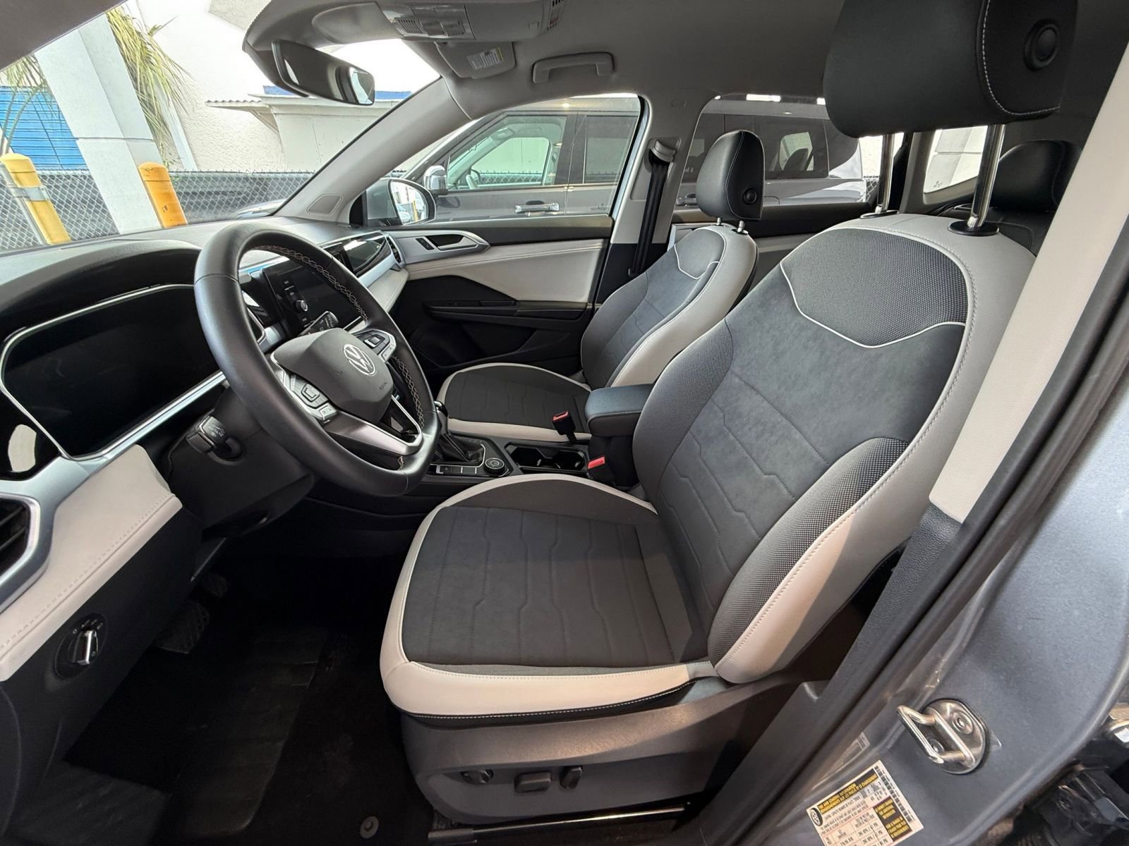 Thumbnail: 2025 Volkswagen Taos - 27