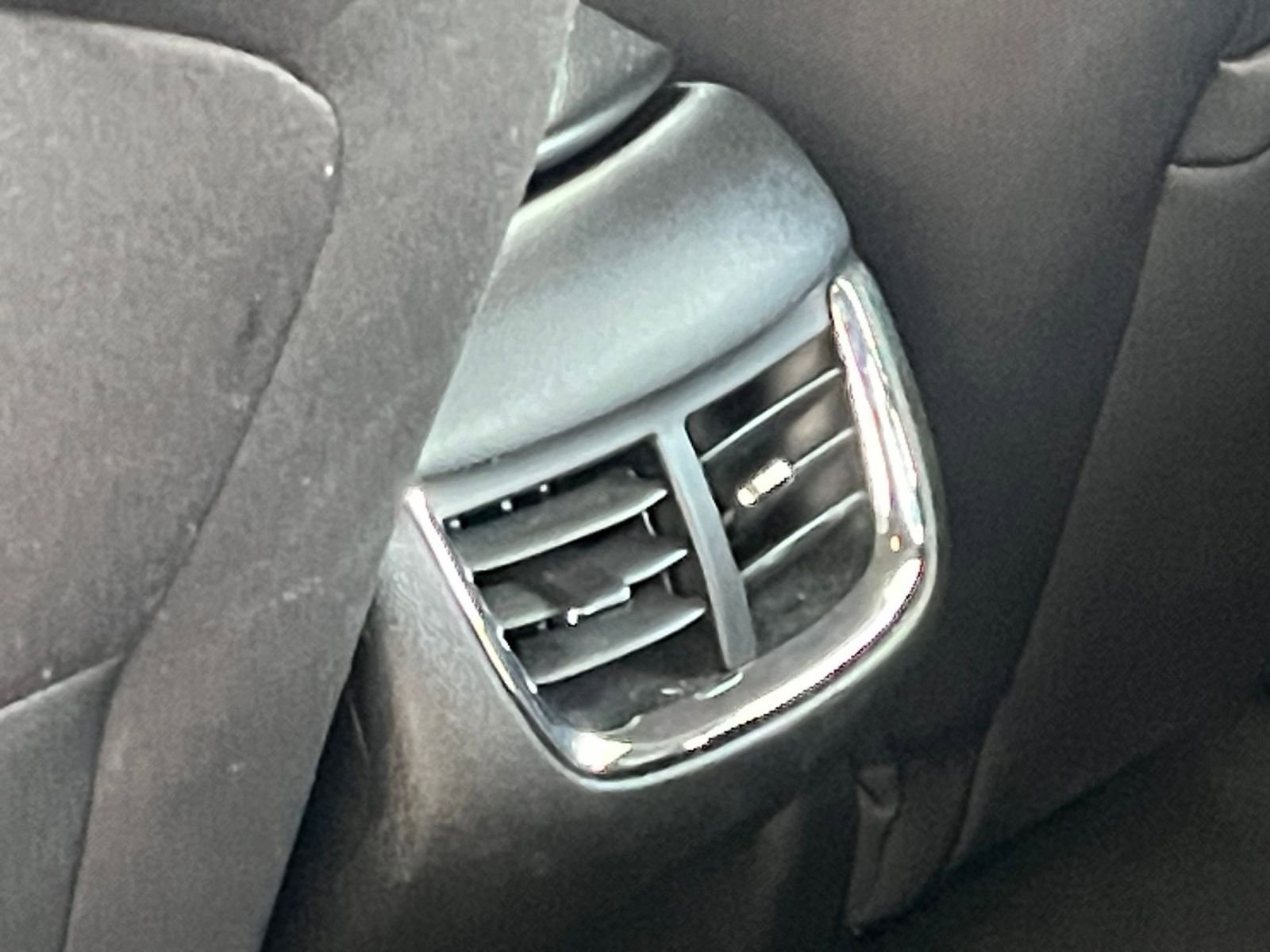 Thumbnail: 2023 Chevrolet Malibu - 24