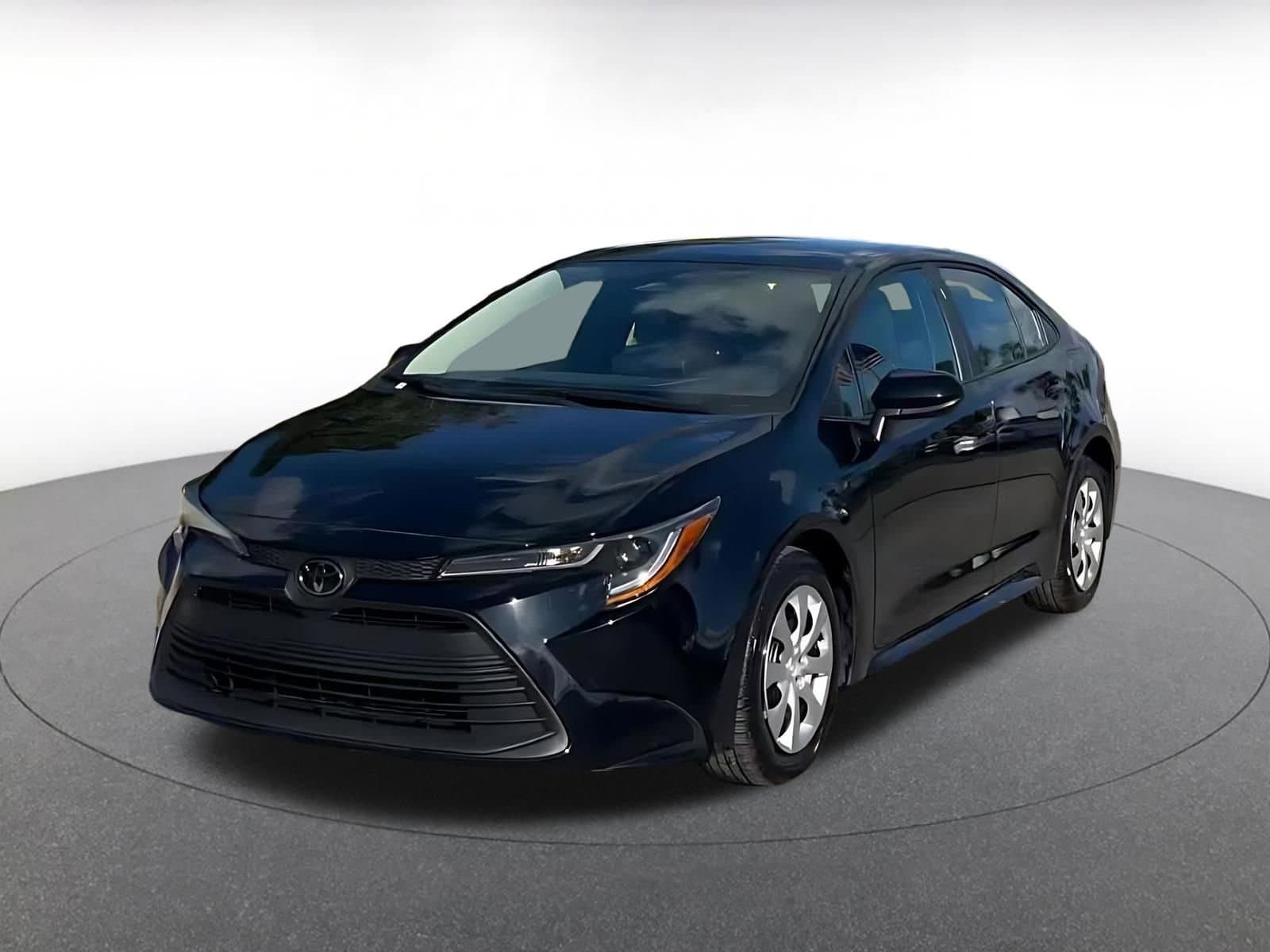 Thumbnail: 2025 Toyota Corolla - 4