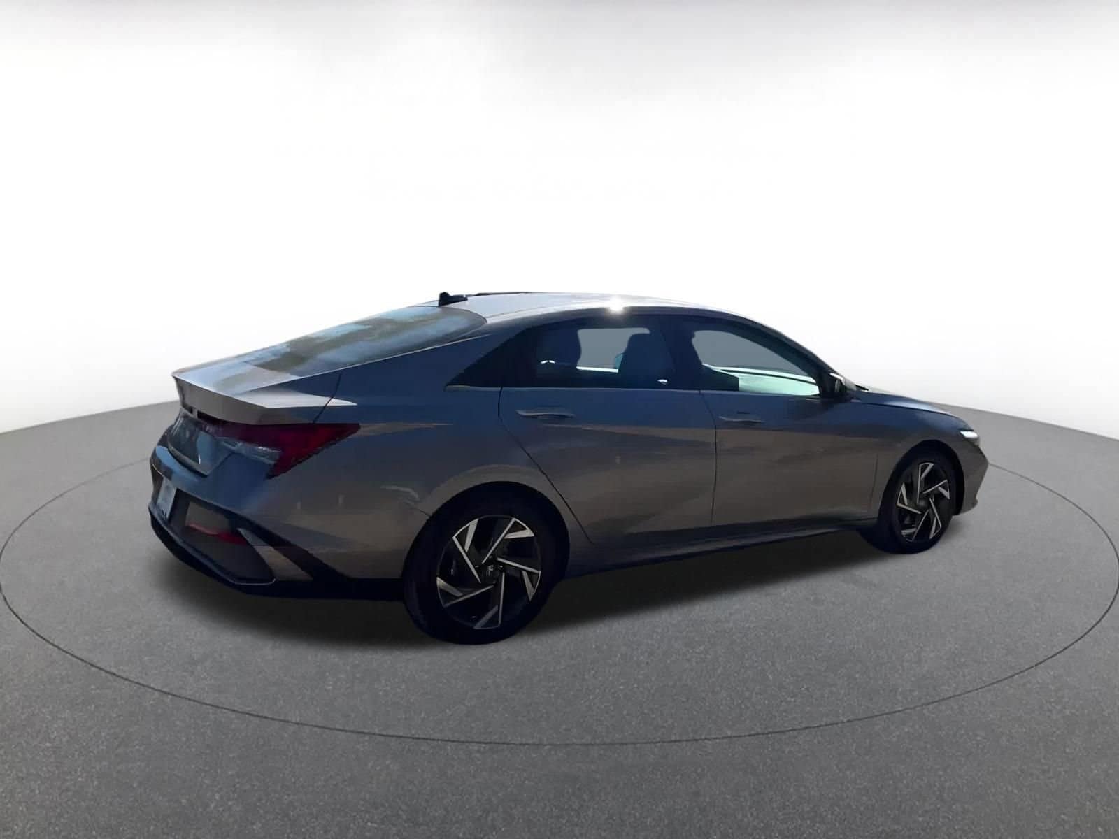 Thumbnail: 2025 Hyundai Elantra - 15