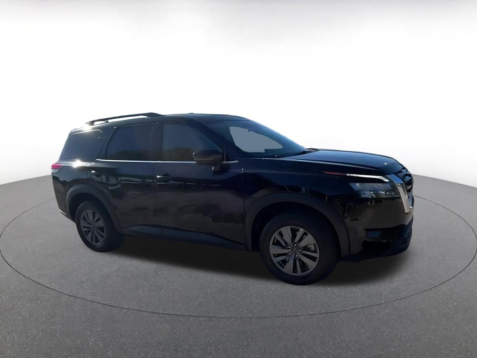 Thumbnail: 2025 Nissan Pathfinder - 2