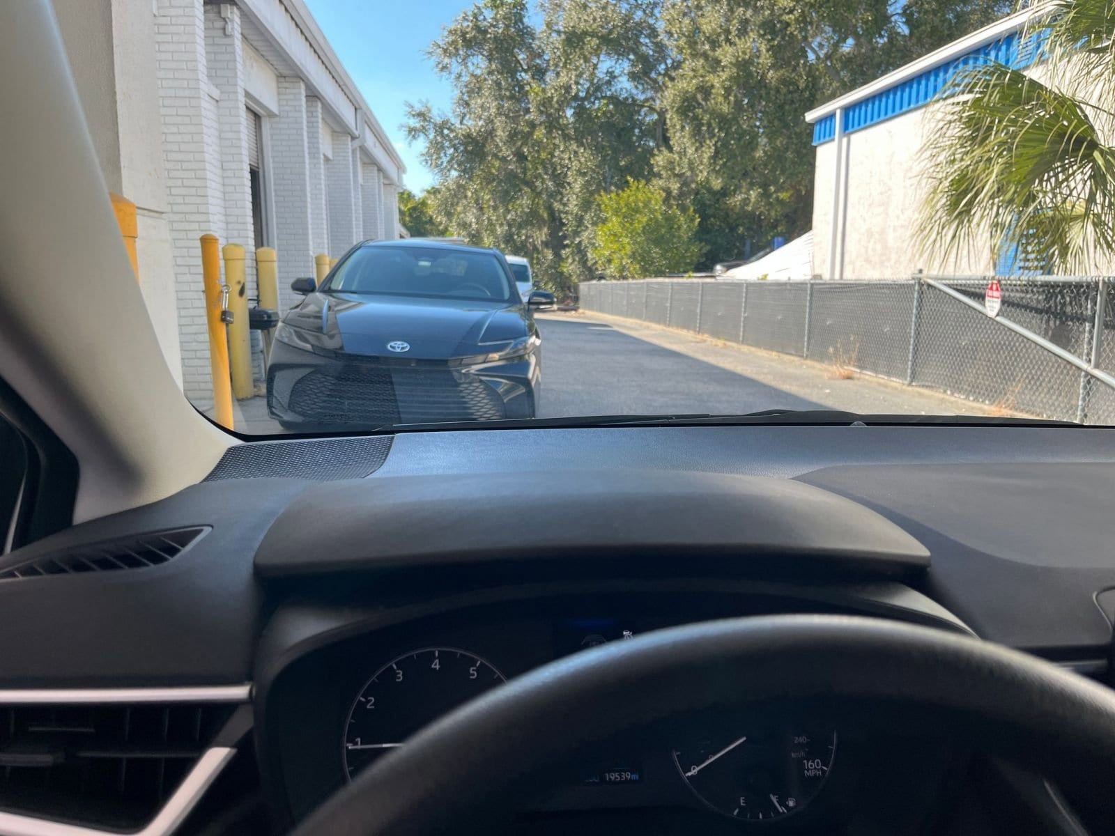 Thumbnail: 2025 Toyota Corolla - 34