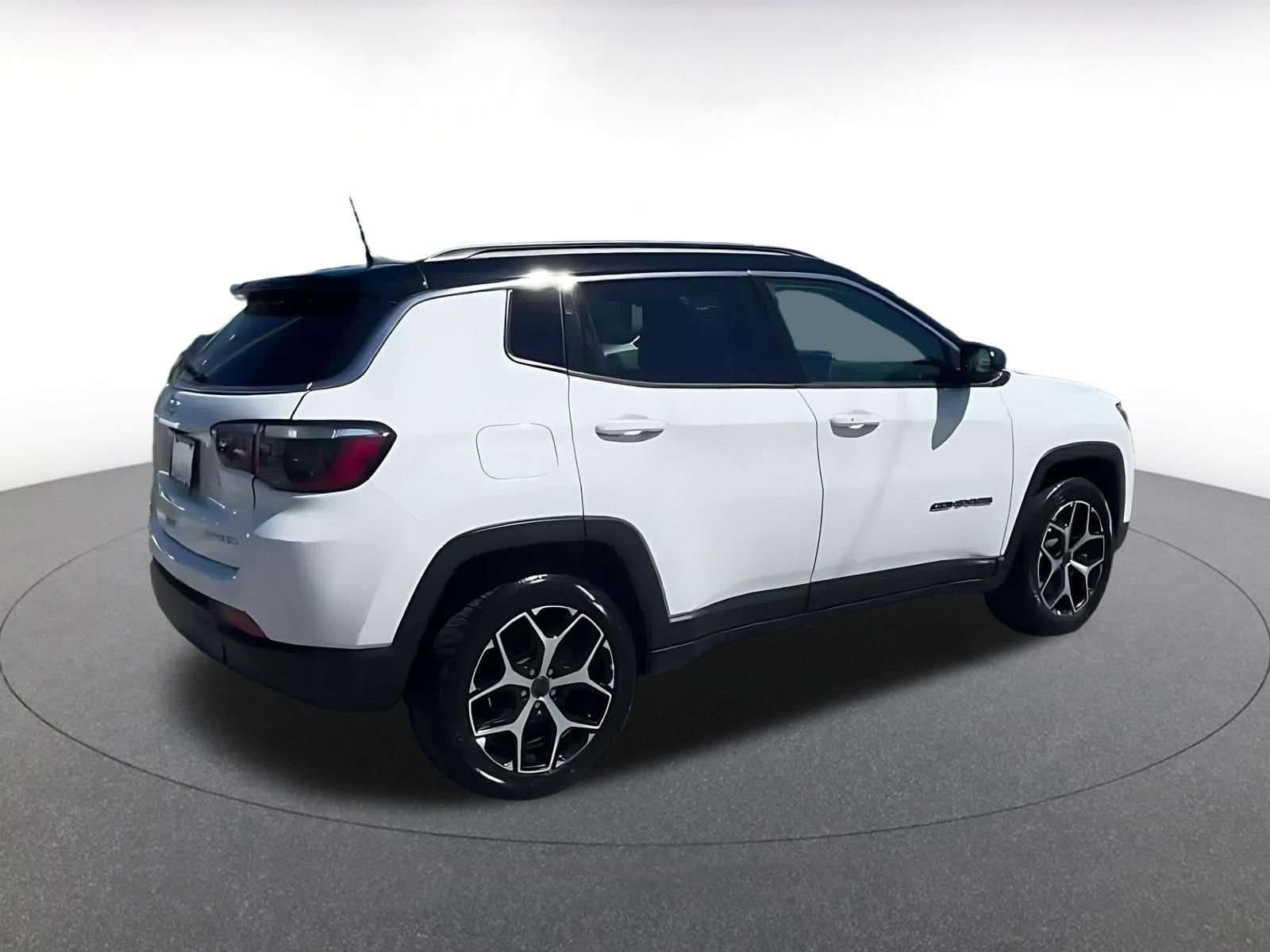 Thumbnail: 2025 Jeep Compass - 14