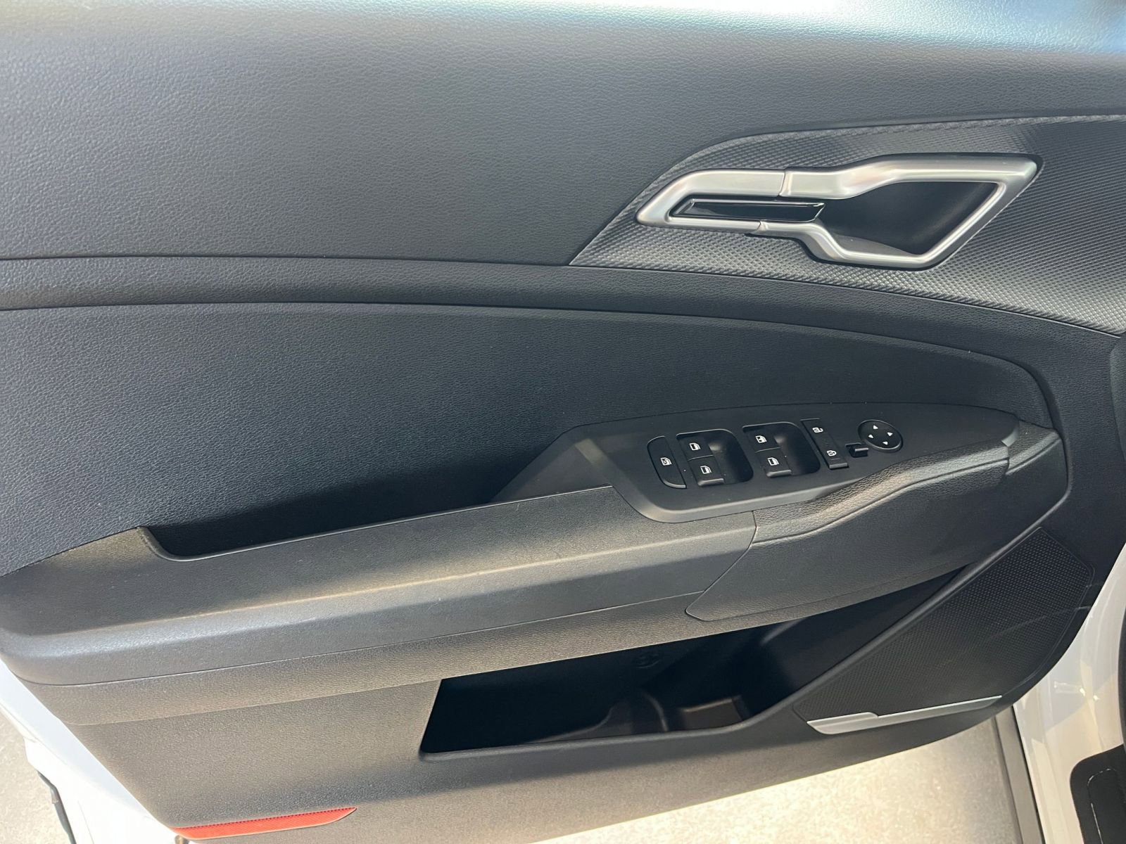 Thumbnail: 2025 Kia Sportage - 20