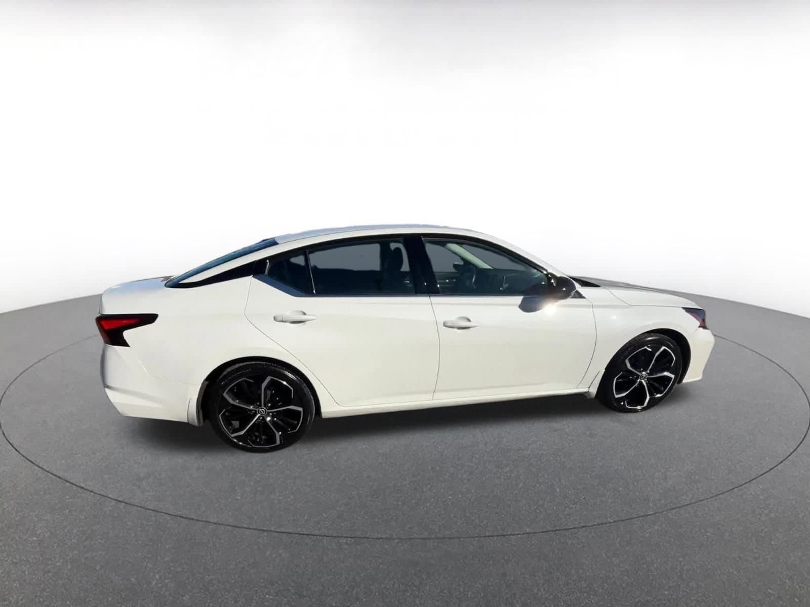 Thumbnail: 2025 Nissan Altima - 16