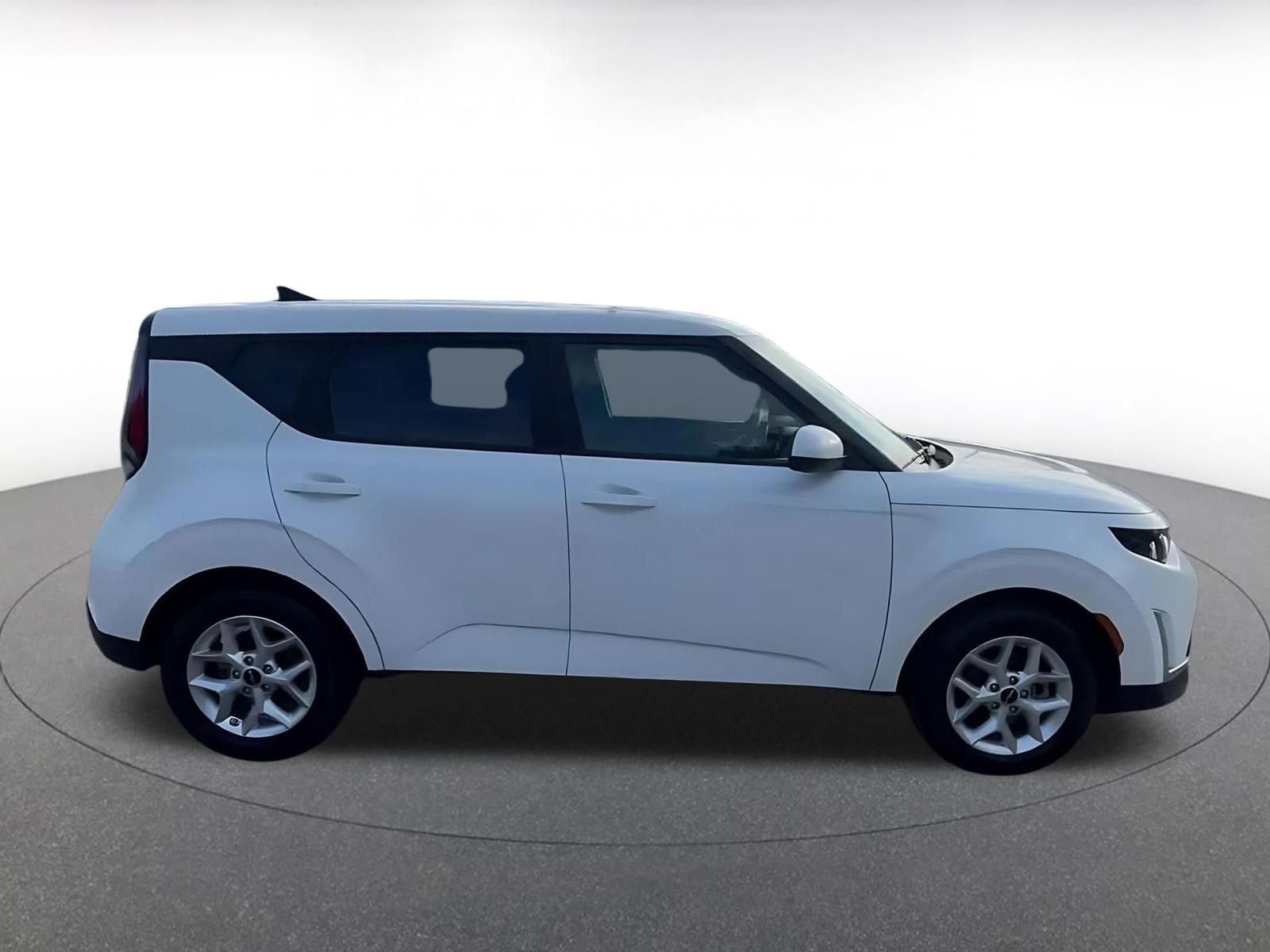 Thumbnail: 2025 Kia Soul - 16