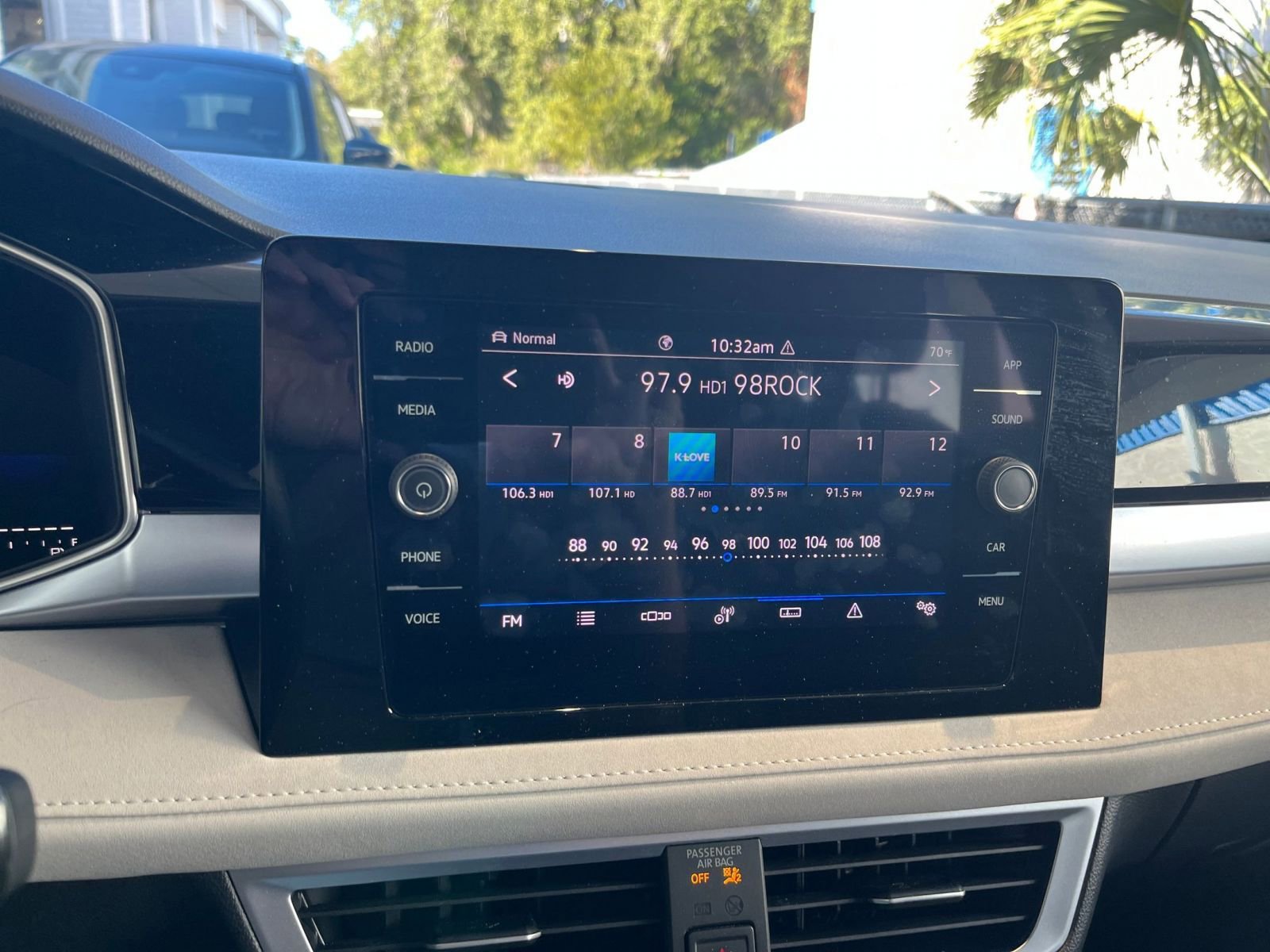 Thumbnail: 2025 Volkswagen Taos - 21