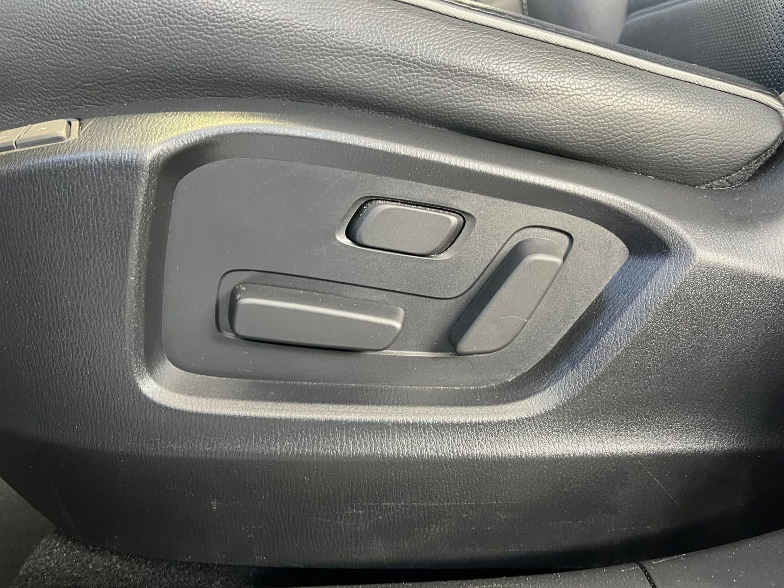 Thumbnail: 2025 Mazda CX-5 - 24