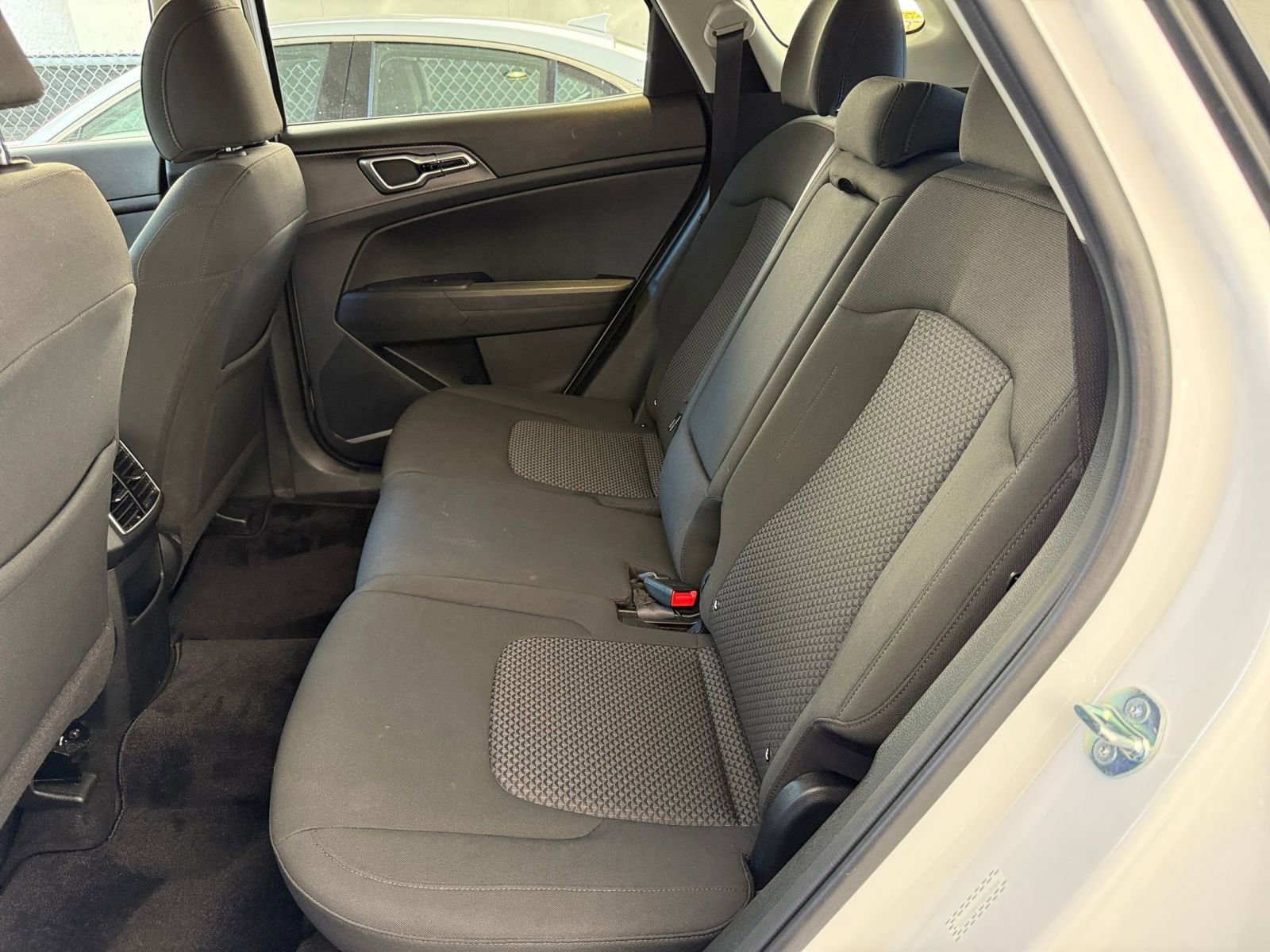 Thumbnail: 2025 Kia Sportage - 25