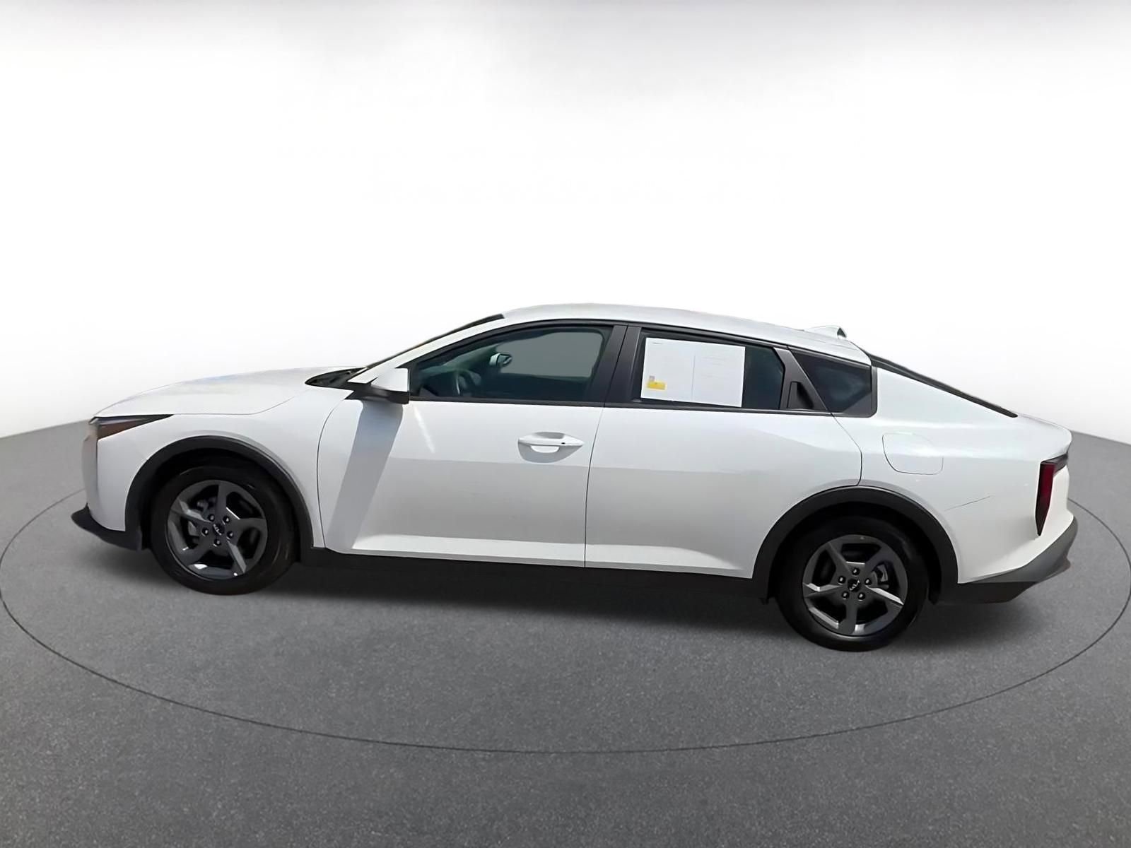 Thumbnail: 2025 Kia K4 - 9