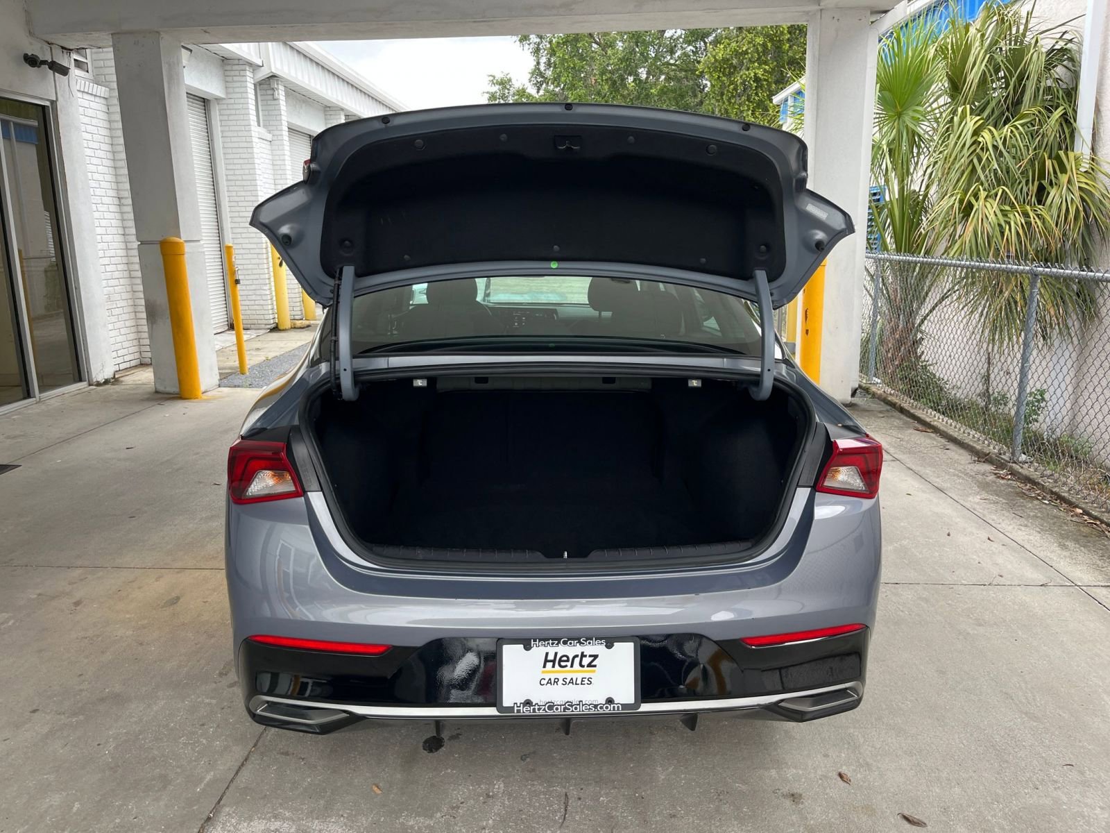 2023 Kia K5 LXS 31
