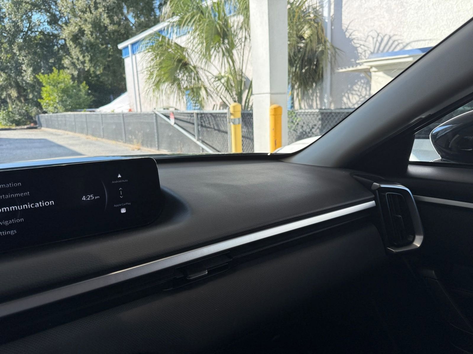 Thumbnail: 2025 Mazda CX-50 - 35