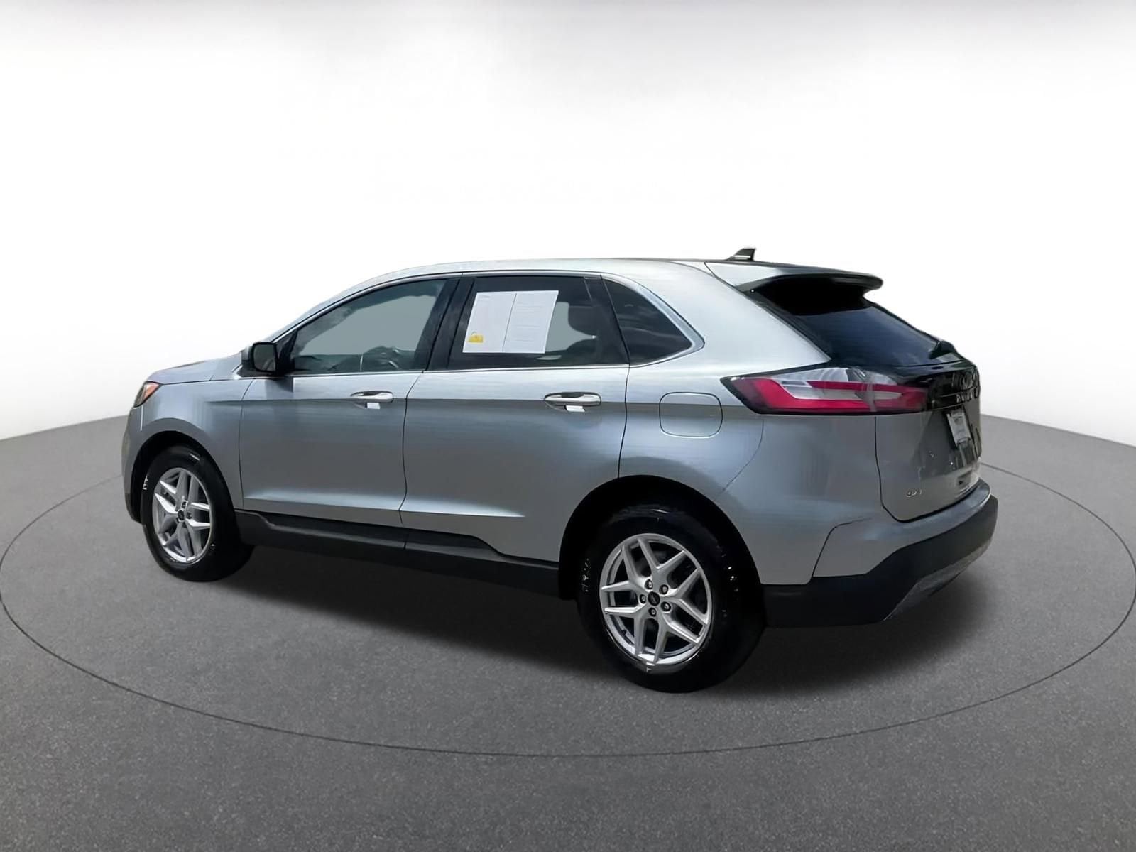 Thumbnail: 2024 Ford Edge - 10