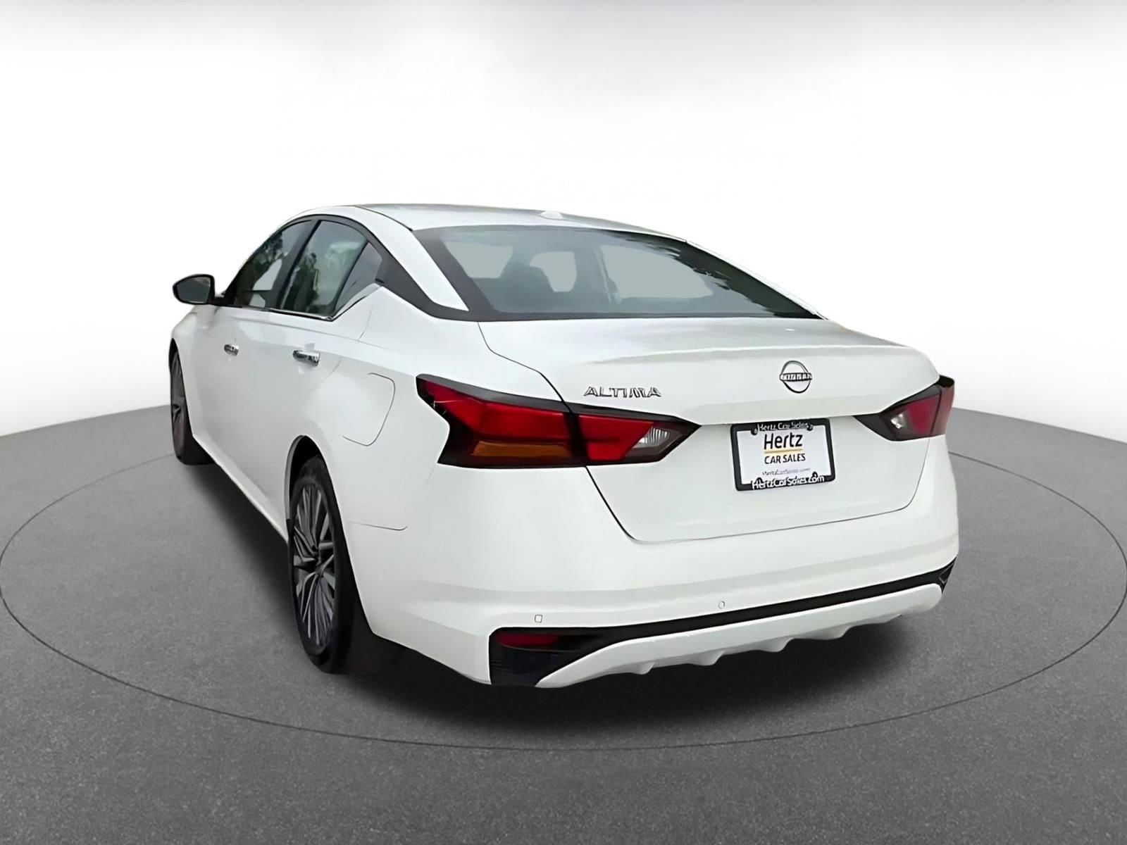 Thumbnail: 2025 Nissan Altima - 11