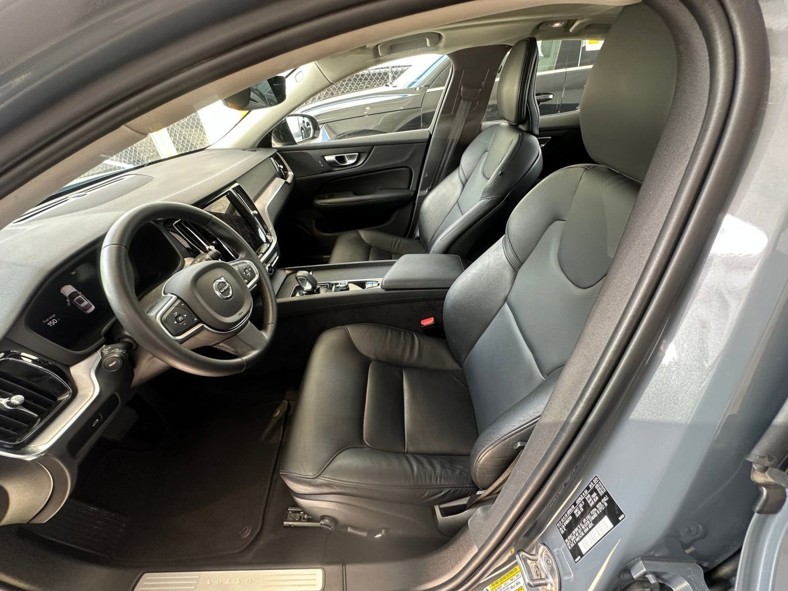 Thumbnail: 2024 Volvo S60 - 27
