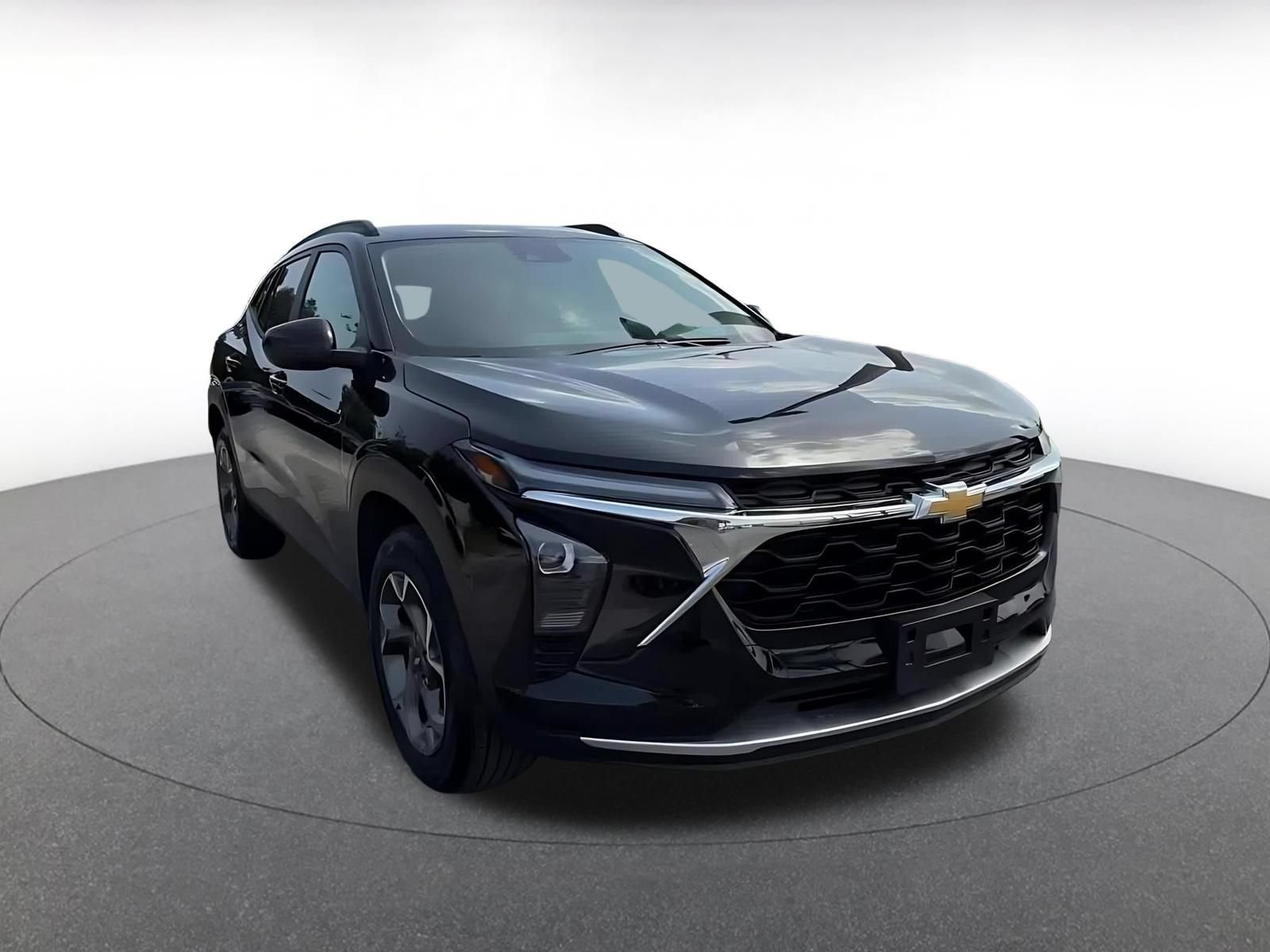 Thumbnail: 2025 Chevrolet Trax - 4