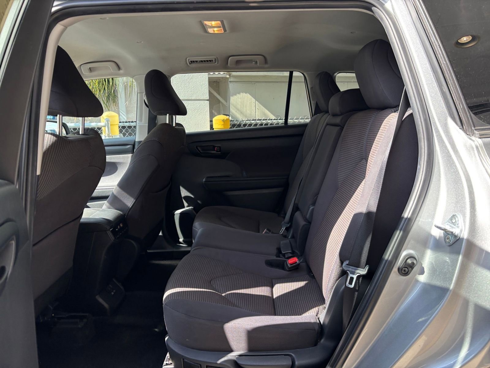 Thumbnail: 2025 Toyota Highlander - 27