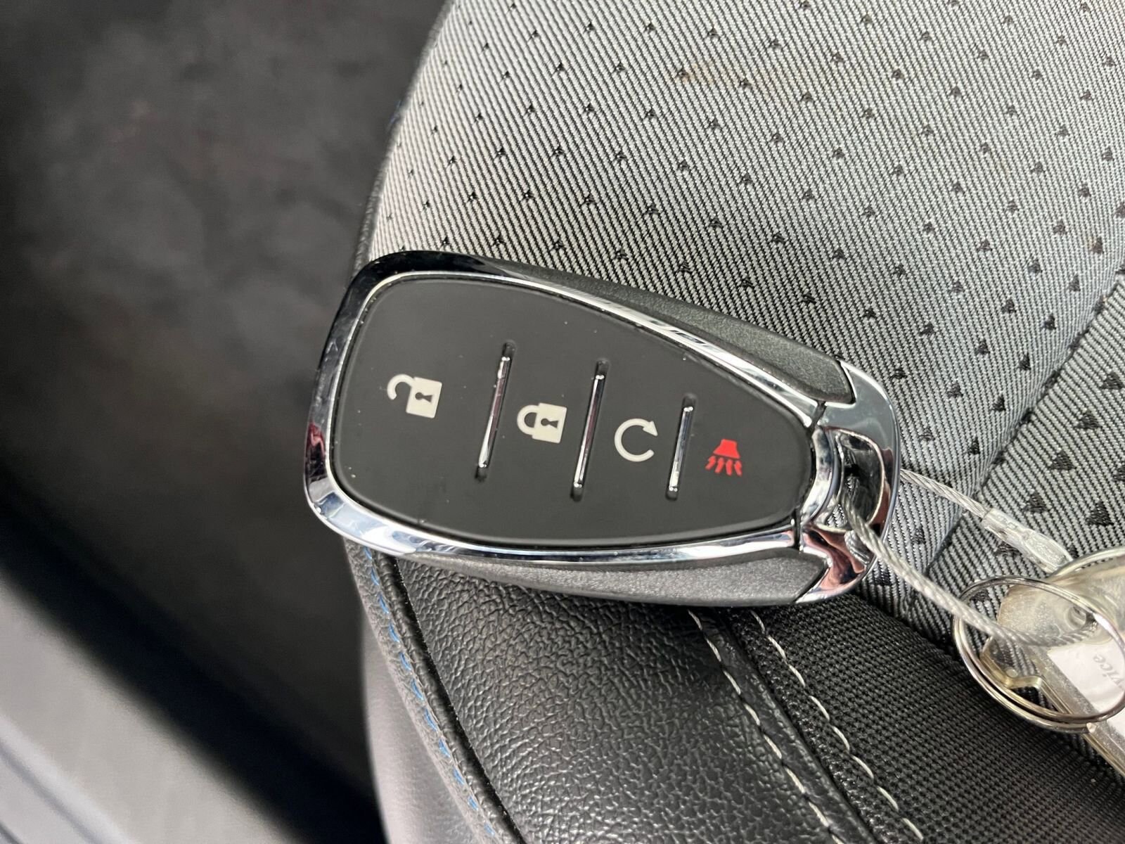 Thumbnail: 2025 Chevrolet Trax - 21