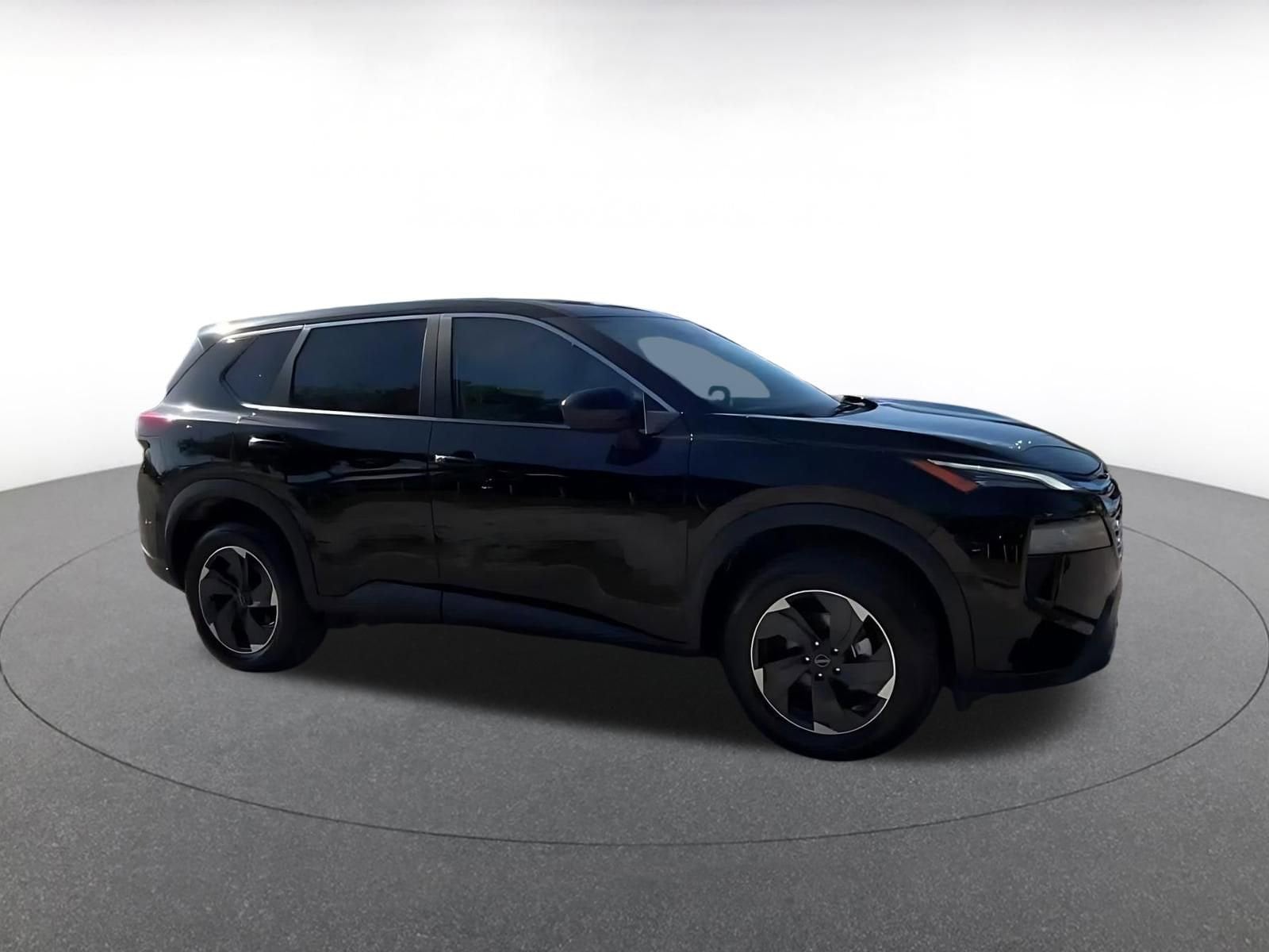 Thumbnail: 2025 Nissan Rogue - 2
