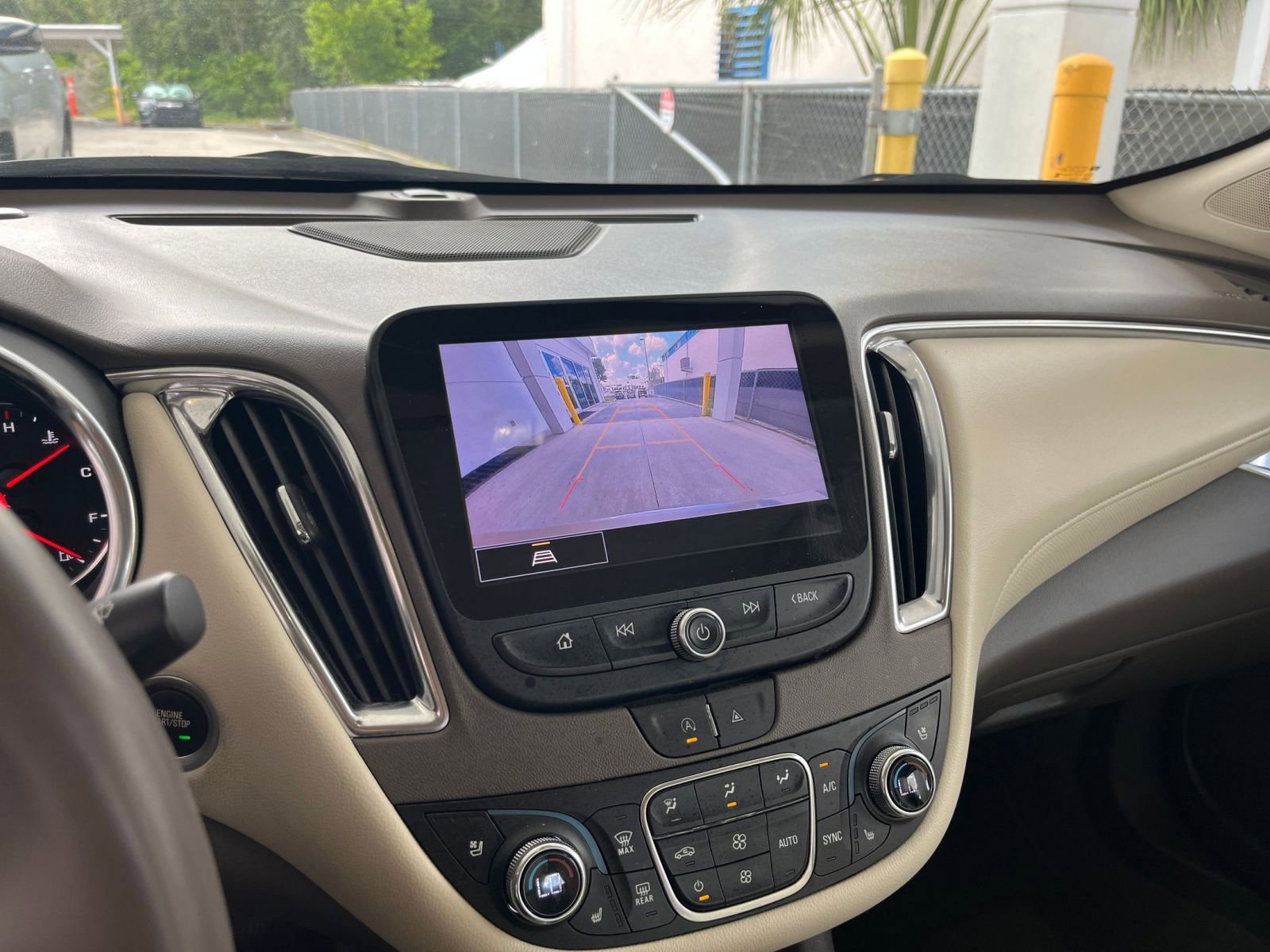 Thumbnail: 2024 Chevrolet Malibu - 17