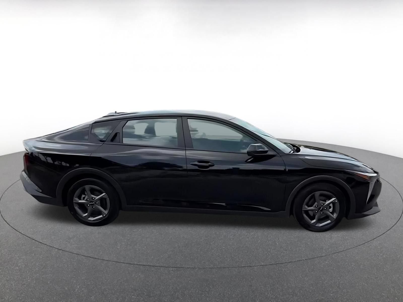 Thumbnail: 2025 Kia K4 - 16