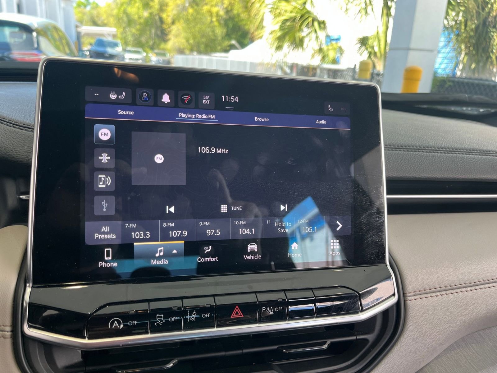 Thumbnail: 2025 Jeep Compass - 20