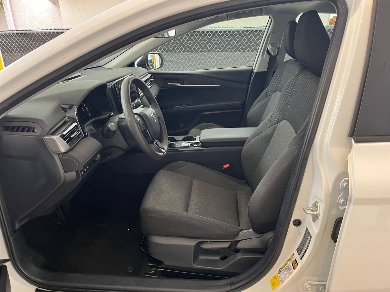 Thumbnail: 2025 Toyota Camry - 27