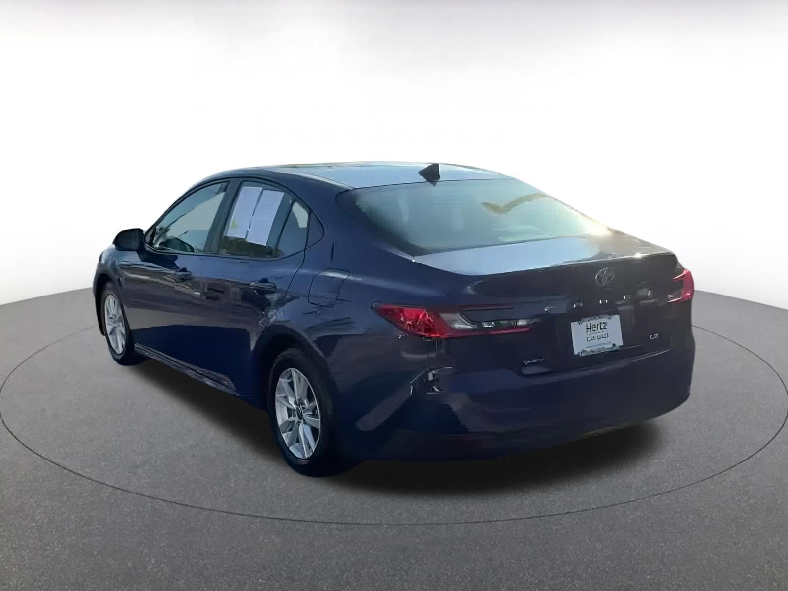 Thumbnail: 2025 Toyota Camry - 11