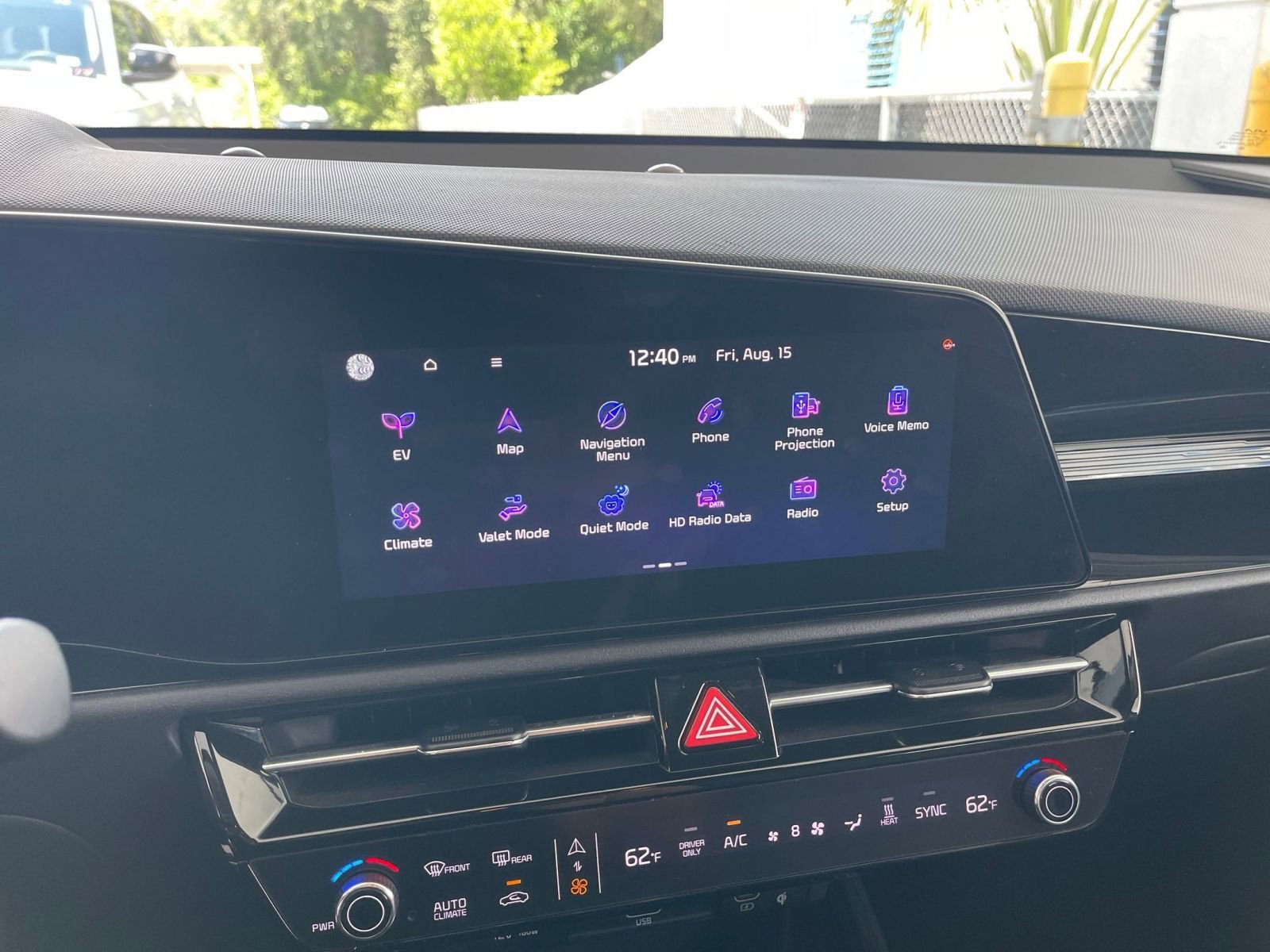 Thumbnail: 2023 Kia Niro - 26
