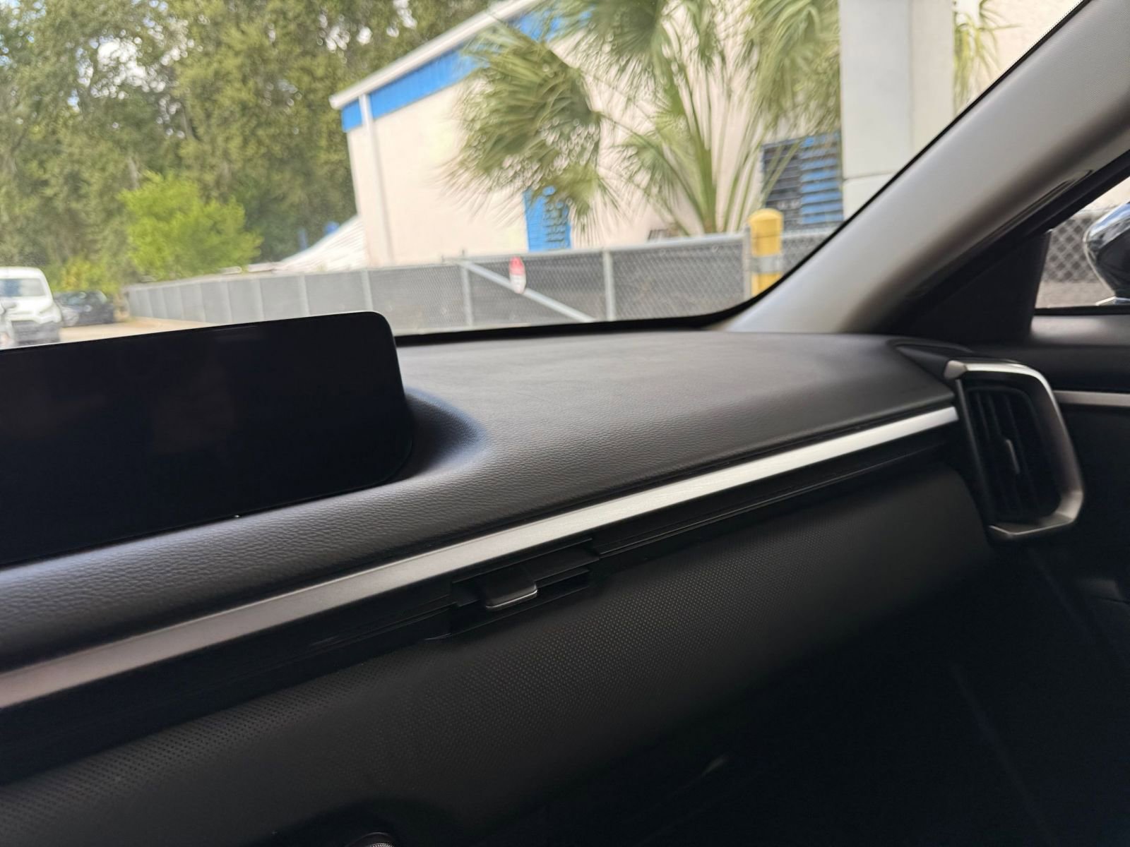 Thumbnail: 2025 Mazda CX-50 - 35