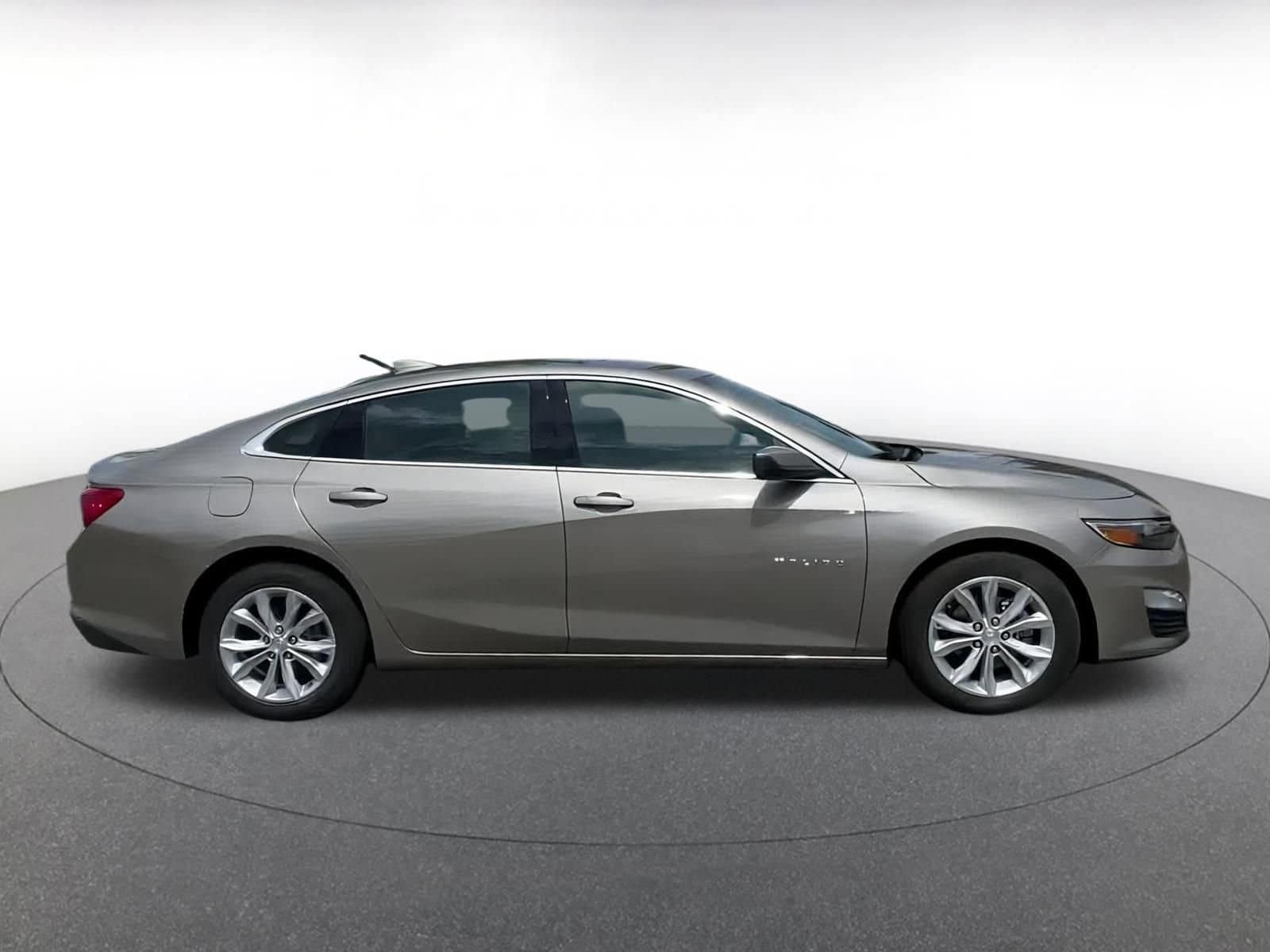 2024 Chevrolet Malibu LT 16