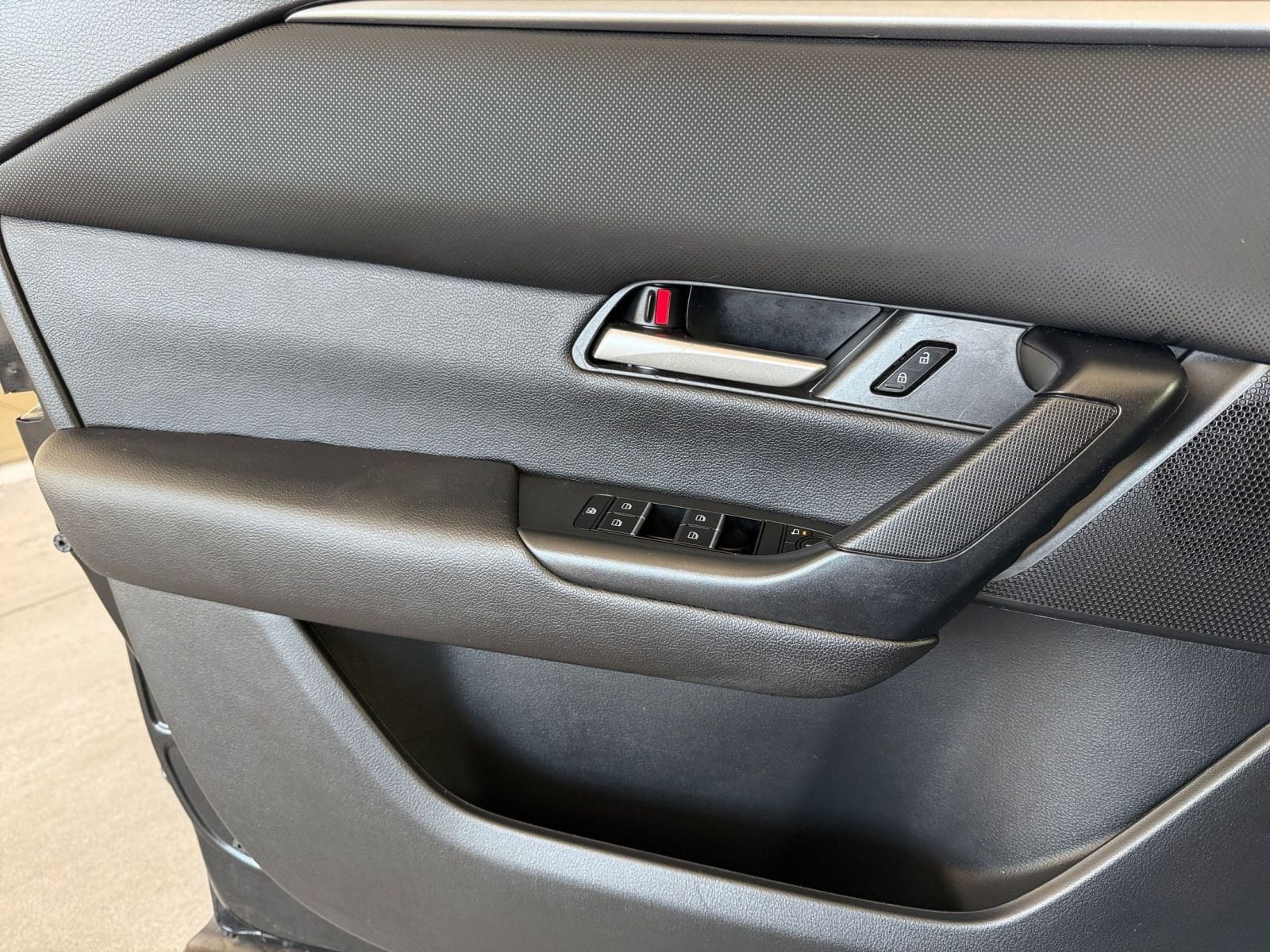 Thumbnail: 2025 Mazda CX-50 - 20