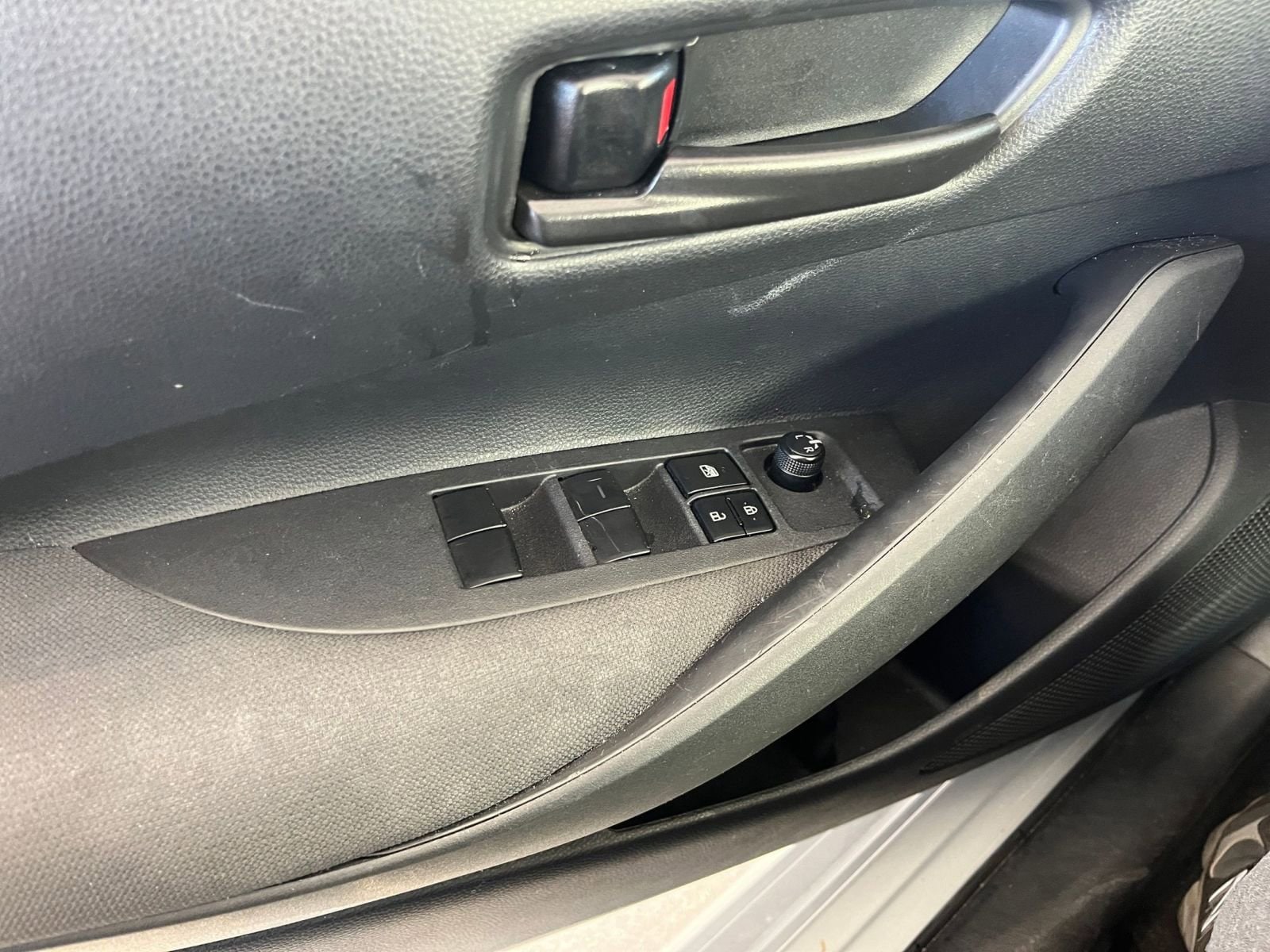 Thumbnail: 2025 Toyota Corolla - 20