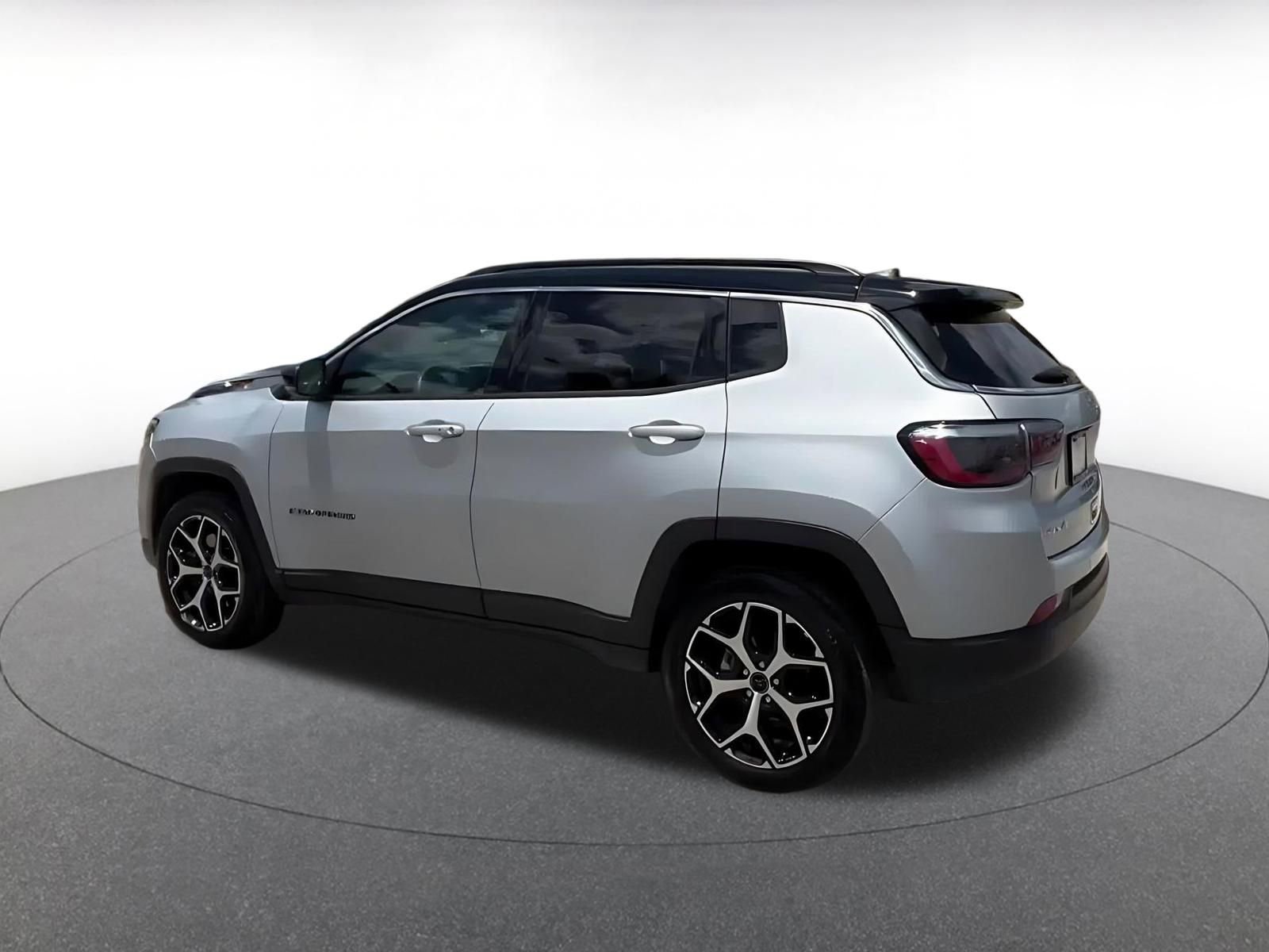 Thumbnail: 2025 Jeep Compass - 10