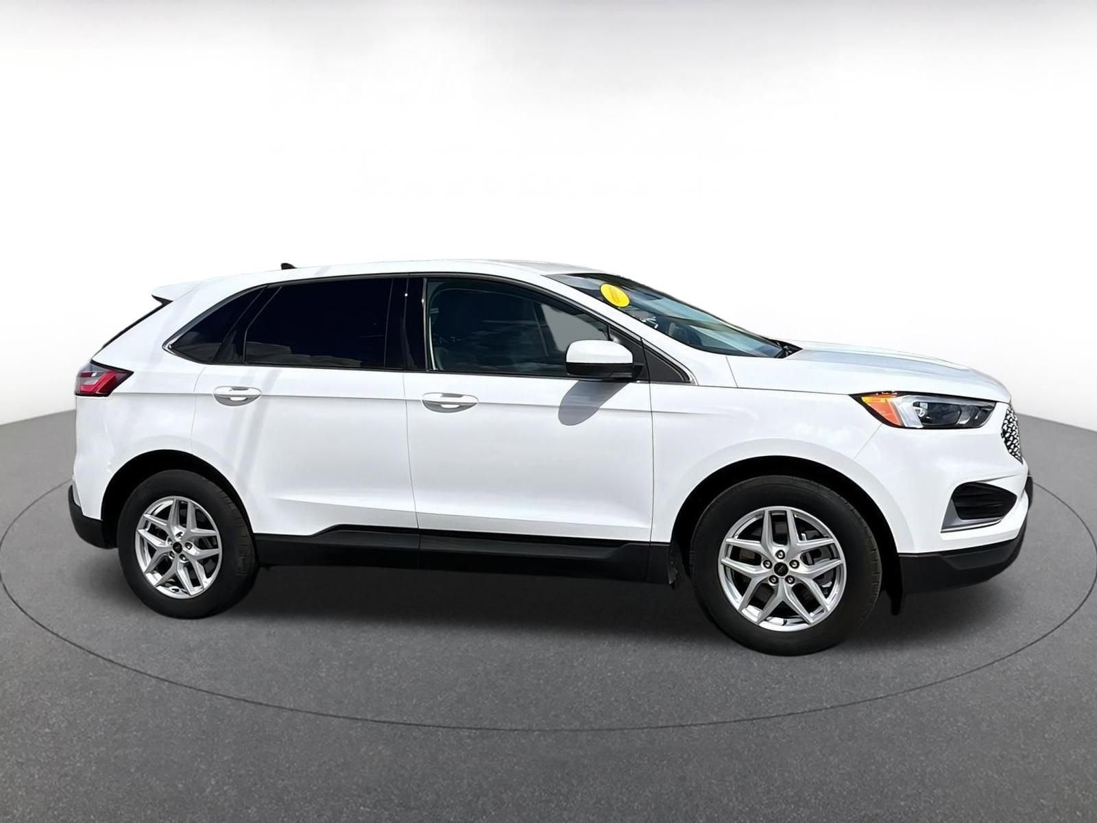 Thumbnail: 2024 Ford Edge - 15